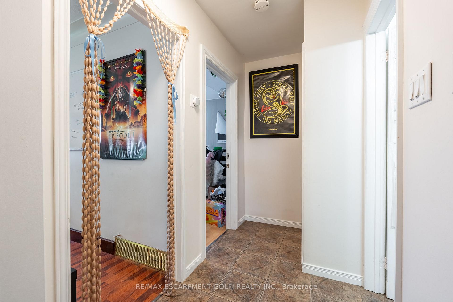 Photo 5 of 48 Merigold Street, St. Catharines, Western Hill — HOMEH