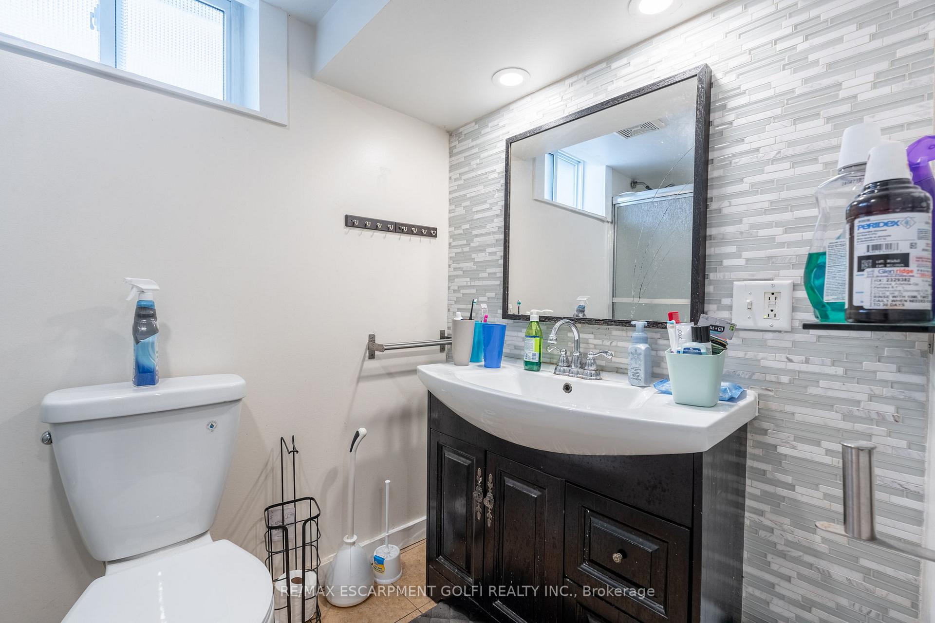 Photo 13 of 48 Merigold Street, St. Catharines, Western Hill — HOMEH