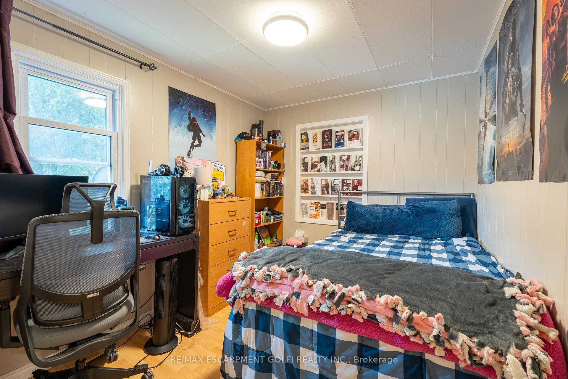 Photo 23 of 48 Merigold Street, St. Catharines, Western Hill — HOMEH