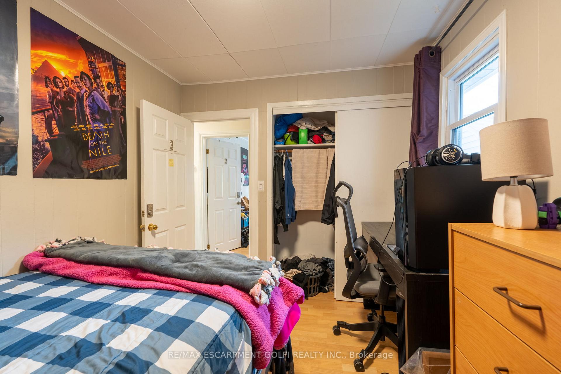 Photo 24 of 48 Merigold Street, St. Catharines, Western Hill — HOMEH