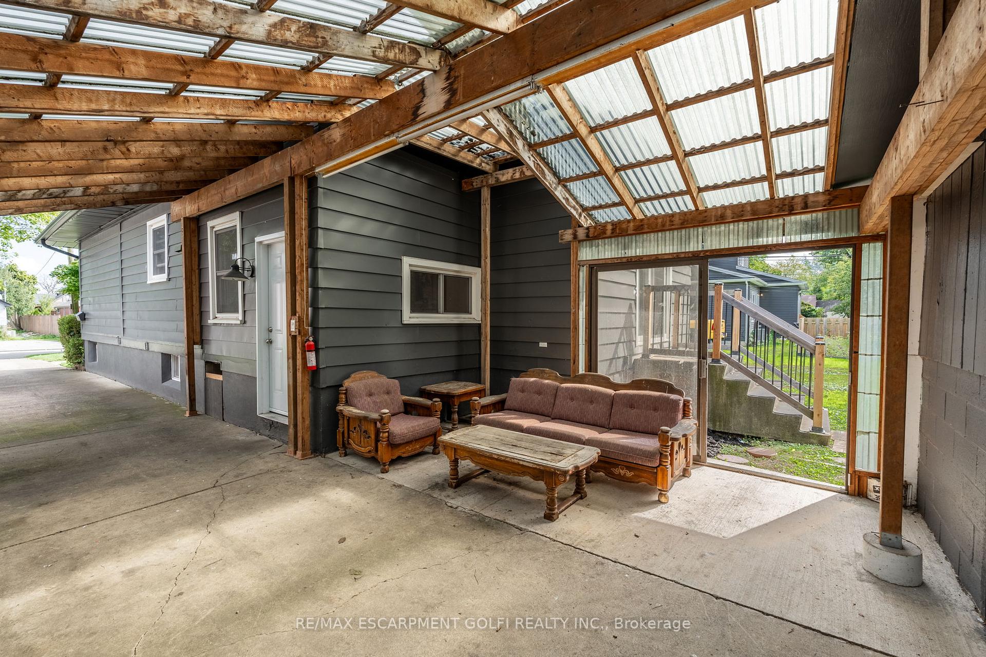Photo 27 of 48 Merigold Street, St. Catharines, Western Hill — HOMEH