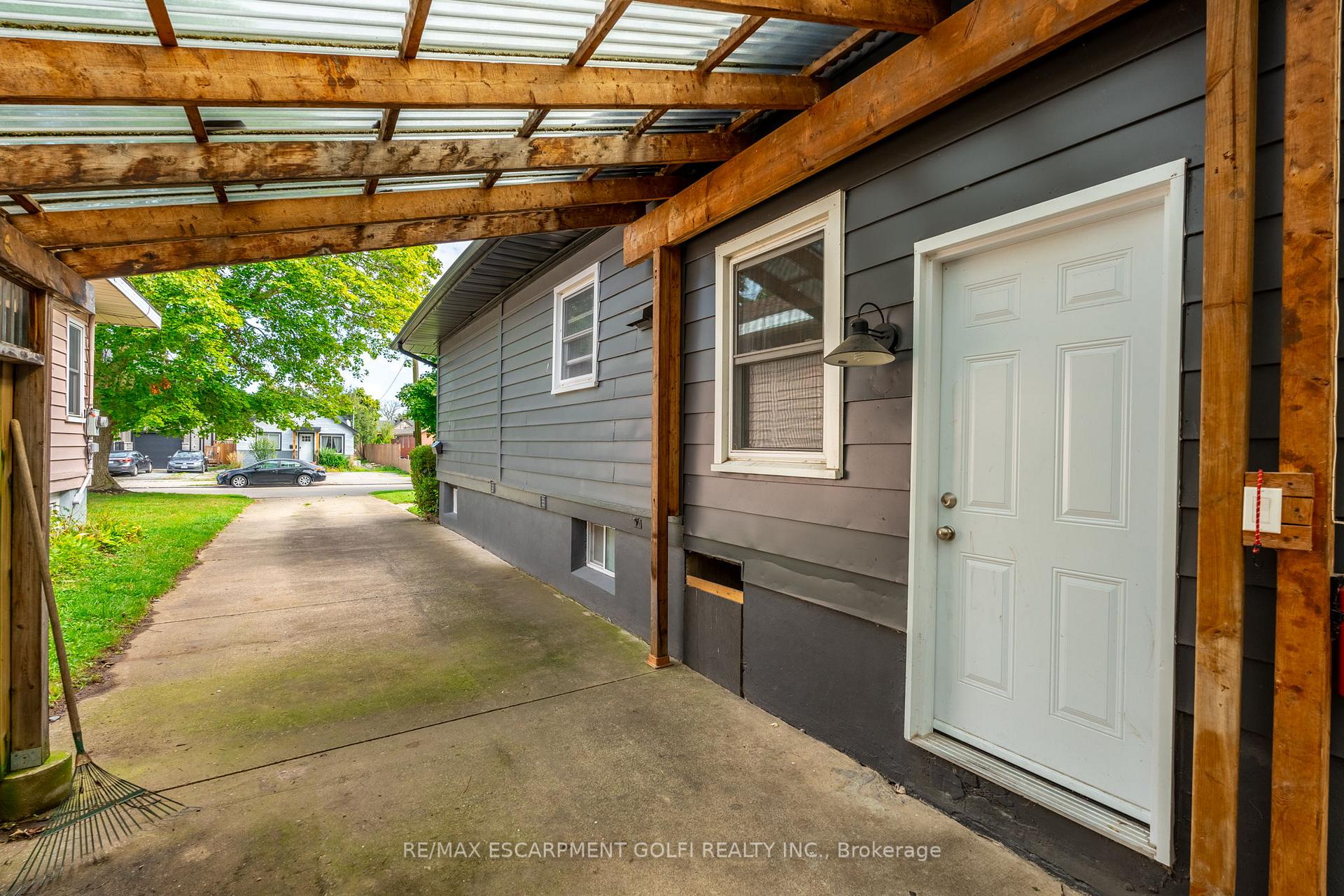 Photo 28 of 48 Merigold Street, St. Catharines, Western Hill — HOMEH