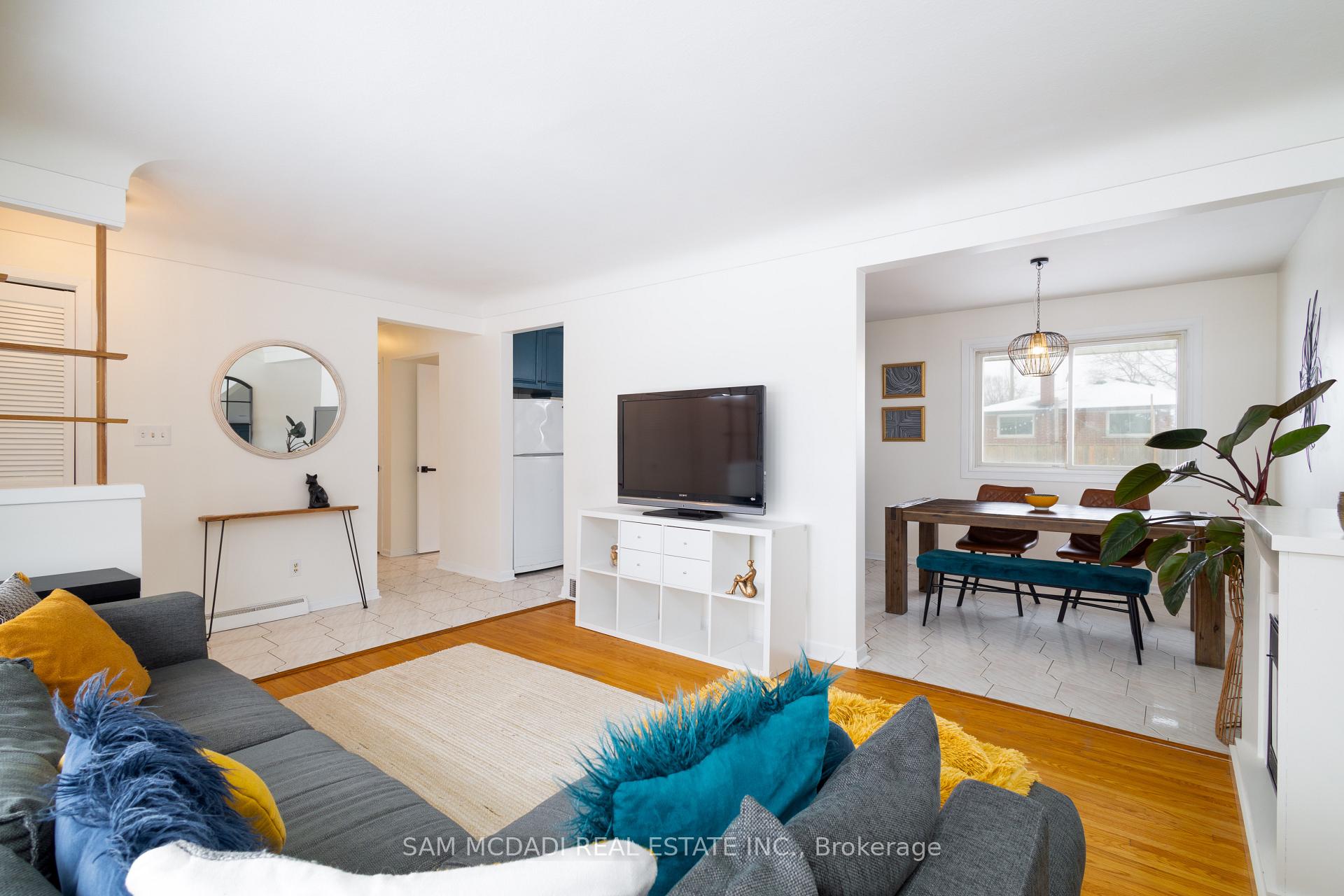 Photo 7 of 24 Regent Drive, St. Catharines, Vine/Linwell — HOMEH