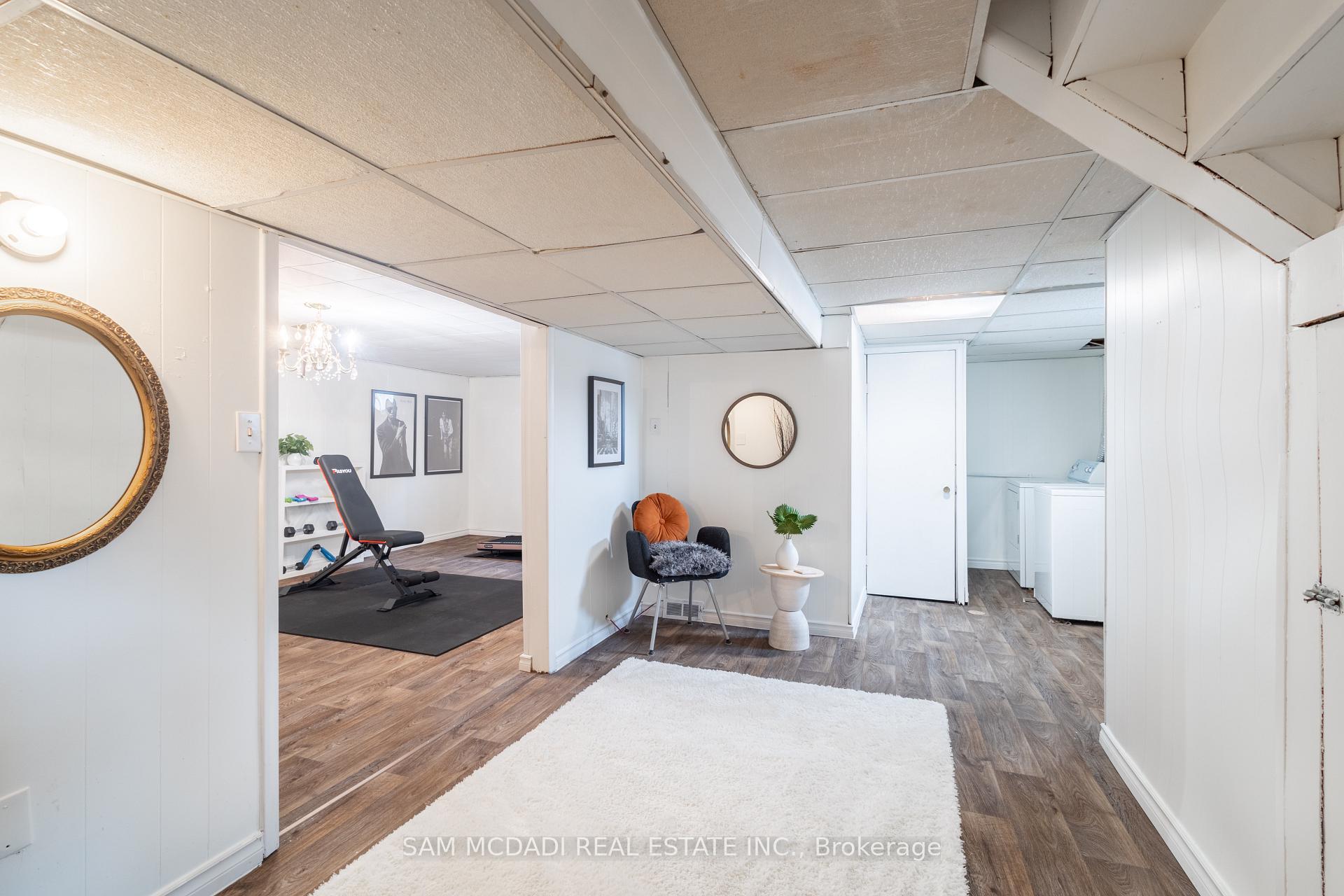 Photo 23 of 24 Regent Drive, St. Catharines, Vine/Linwell — HOMEH