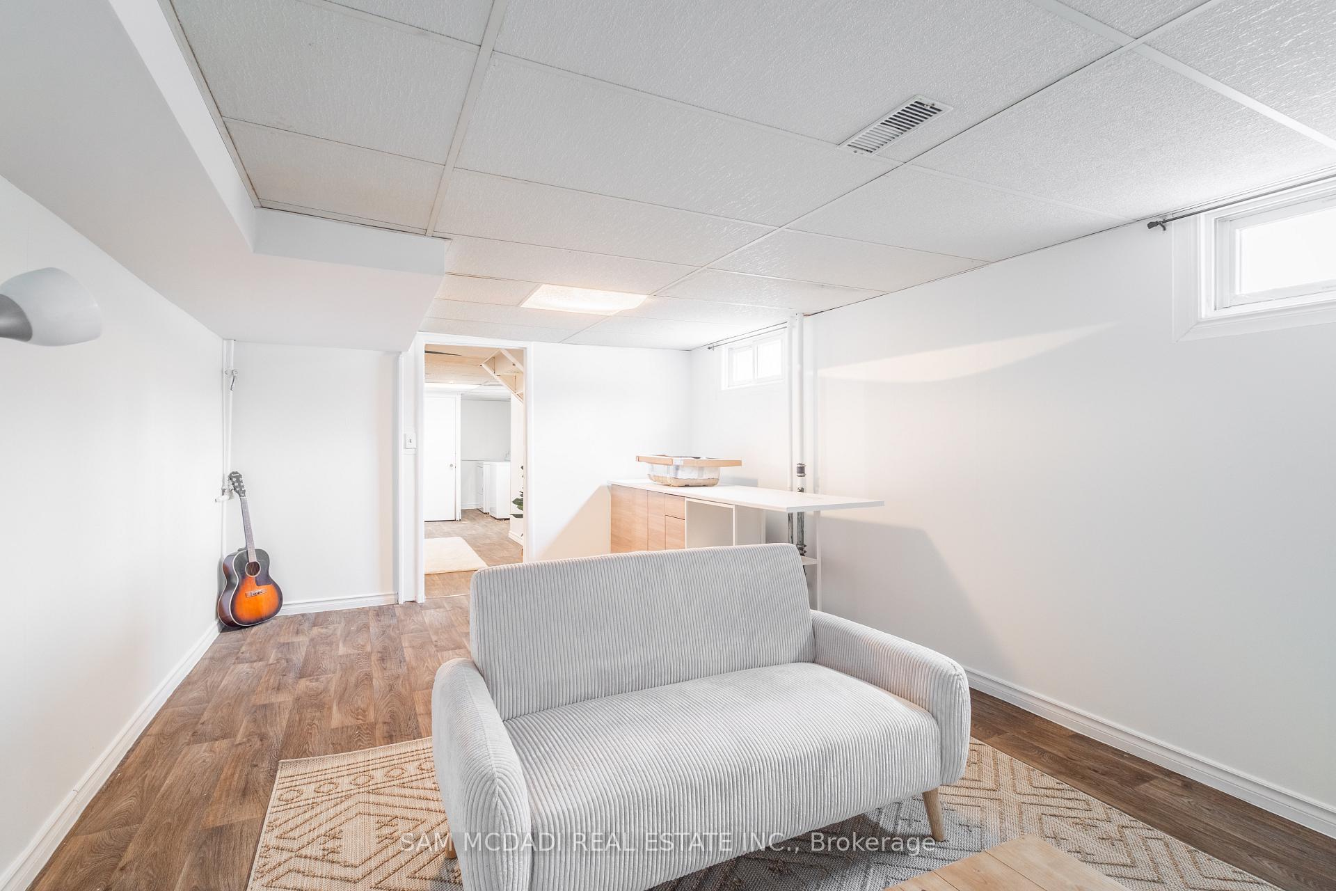 Photo 25 of 24 Regent Drive, St. Catharines, Vine/Linwell — HOMEH