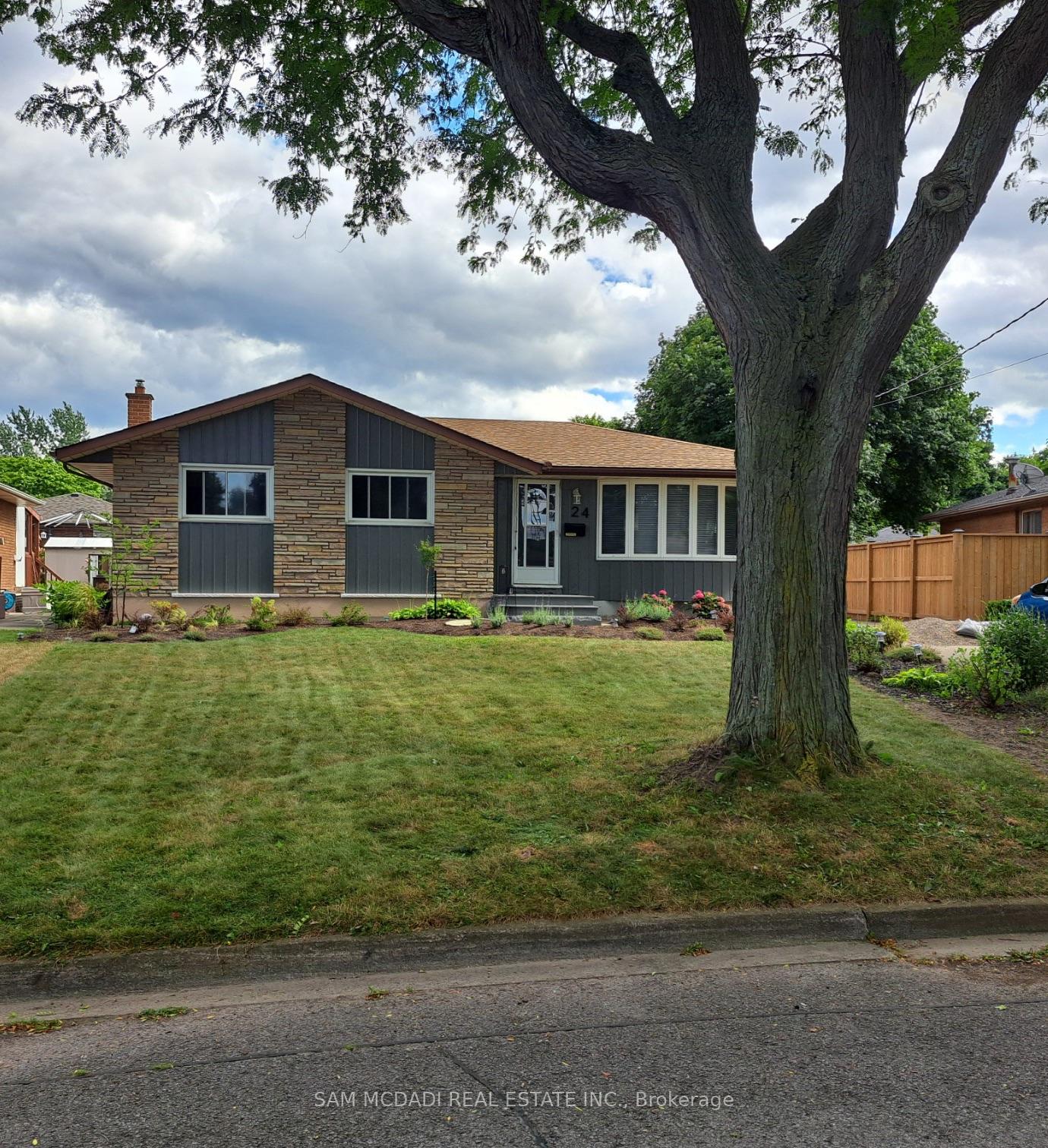 Photo 30 of 24 Regent Drive, St. Catharines, Vine/Linwell — HOMEH