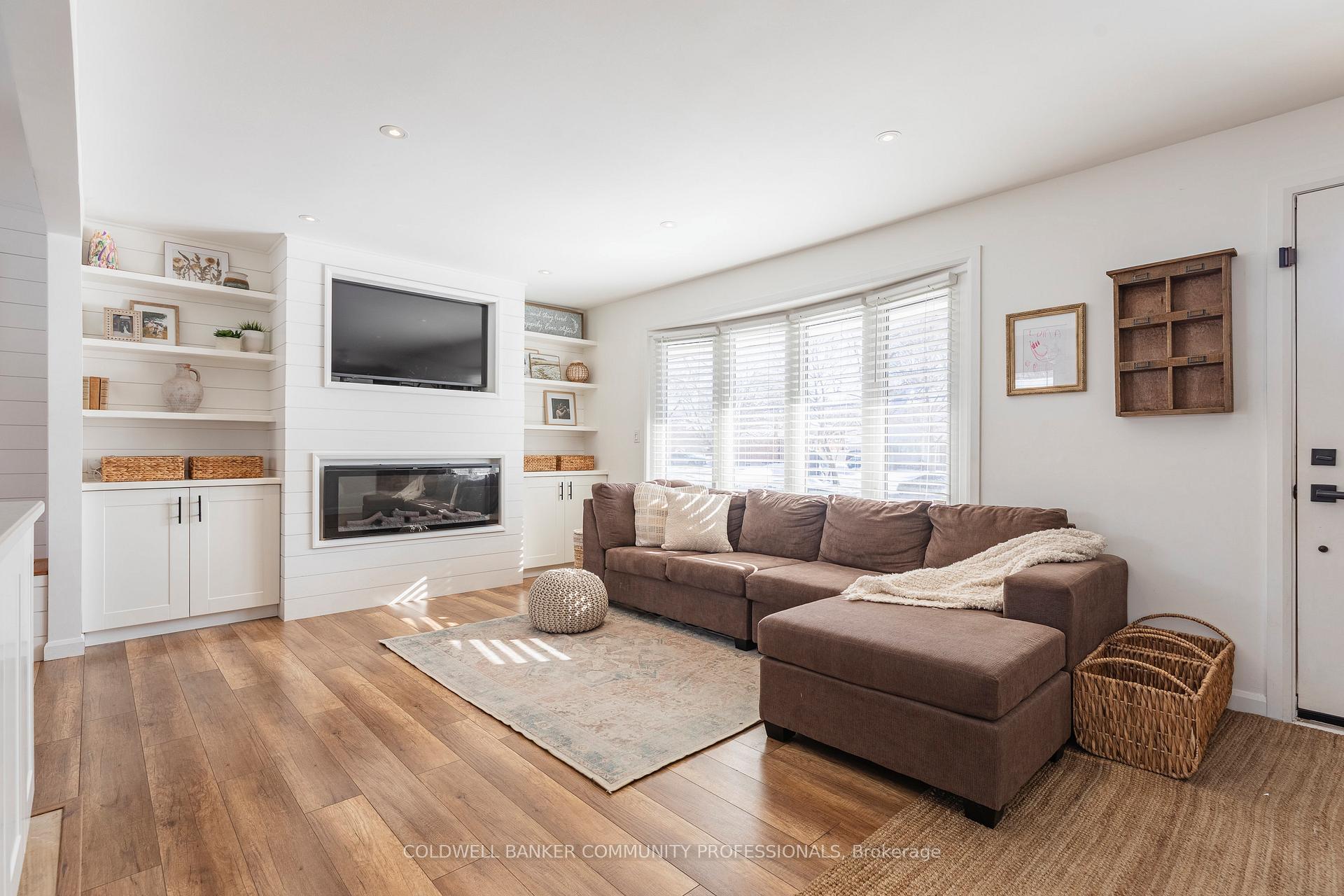 Photo 5 of 627 Niagara Street, St. Catharines, Vine/Linwell — HOMEH