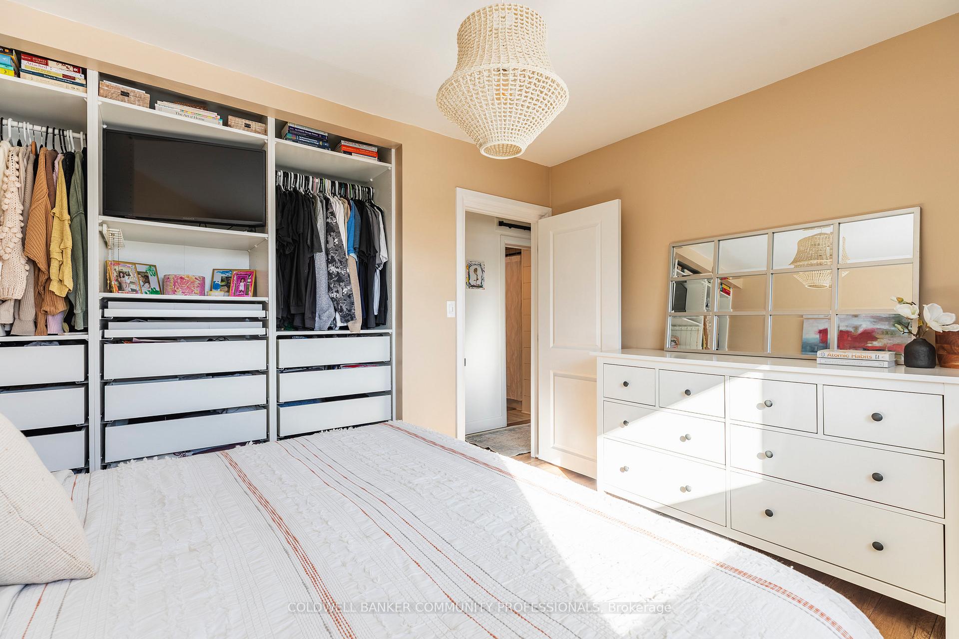 Photo 15 of 627 Niagara Street, St. Catharines, Vine/Linwell — HOMEH