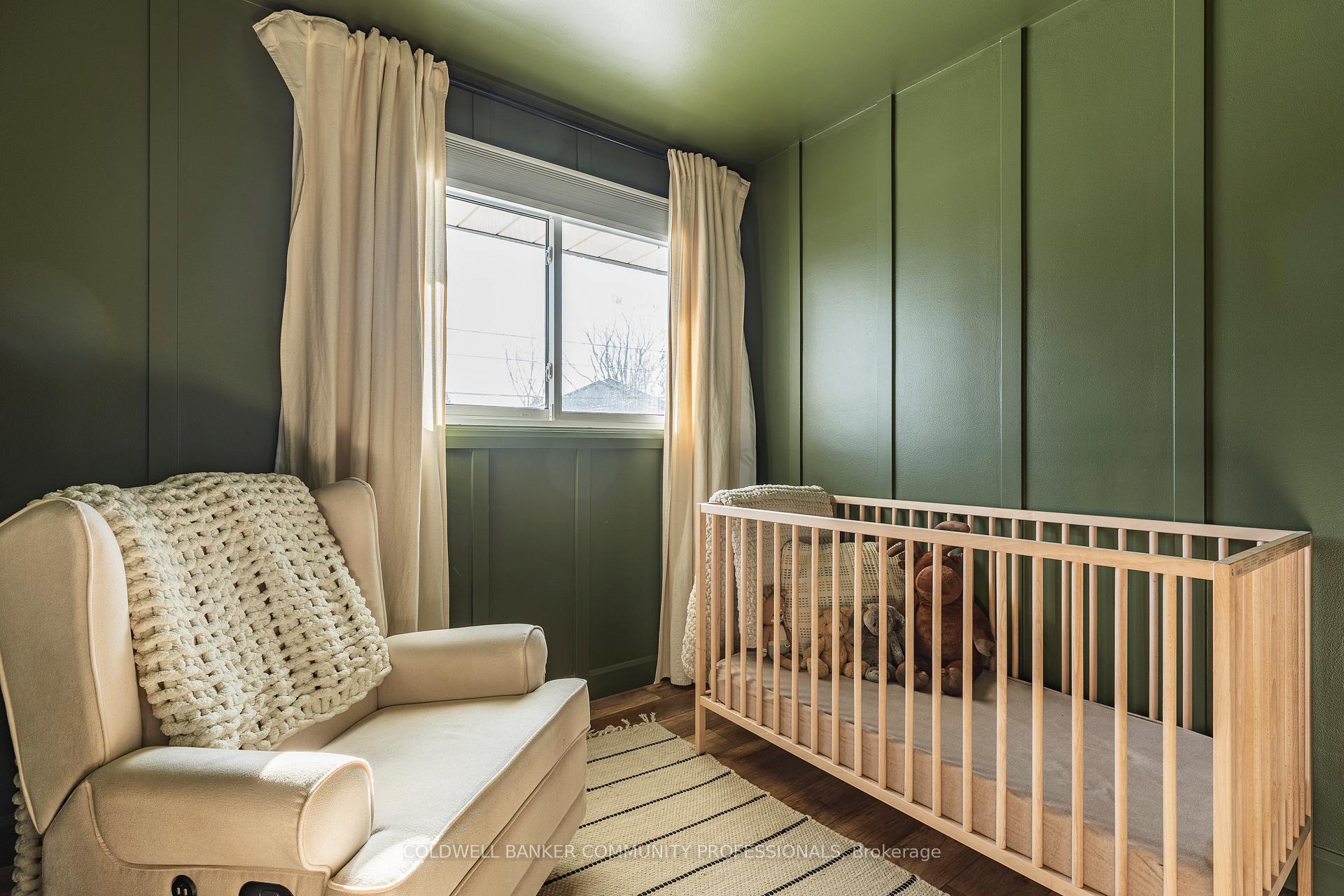 Photo 23 of 627 Niagara Street, St. Catharines, Vine/Linwell — HOMEH