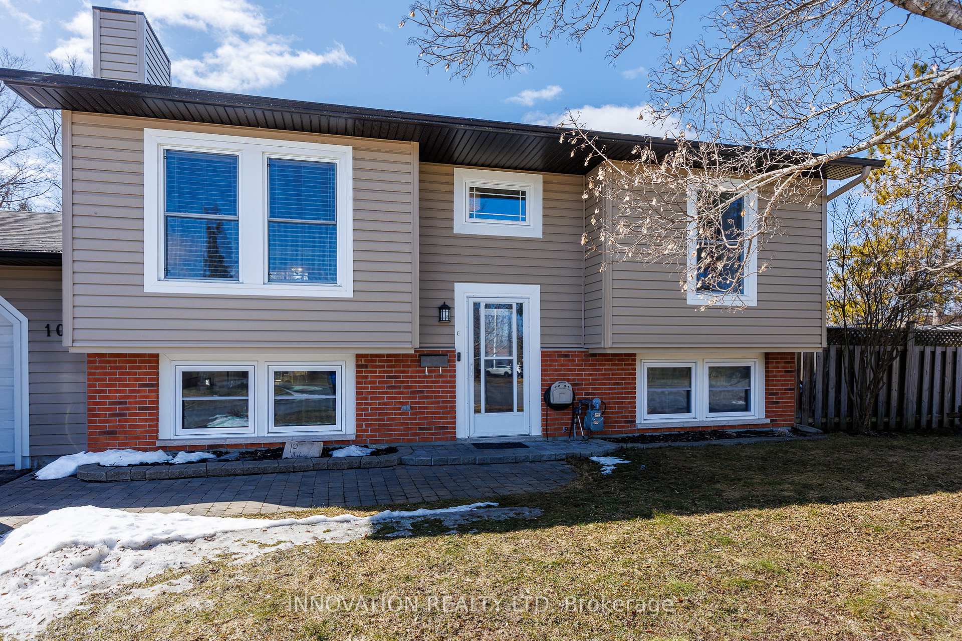 Photo 2 of 10 Julian Street, Carleton Place — HOMEH
