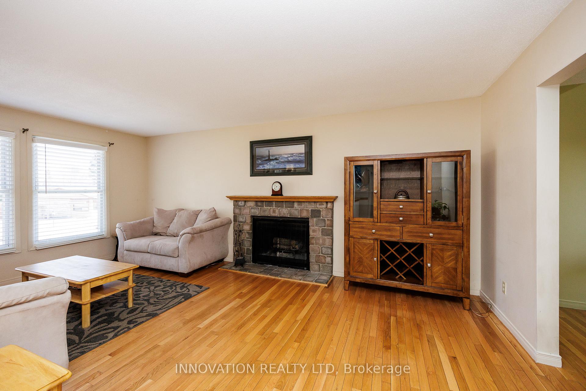 Photo 4 of 10 Julian Street, Carleton Place — HOMEH