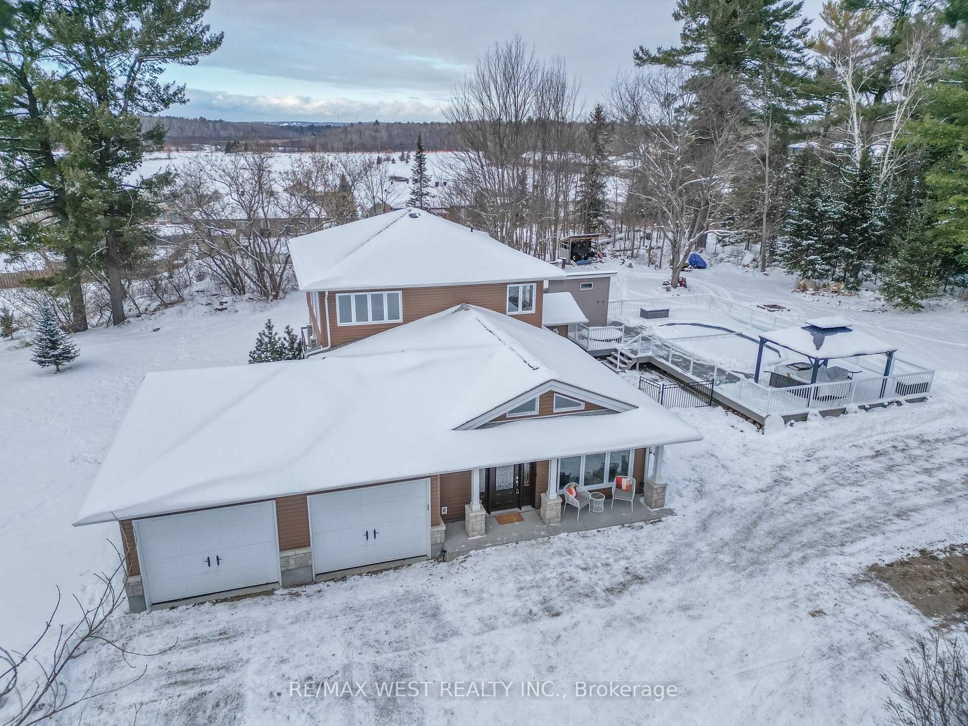 Photo 2 of 222 Golf Course Road, Callander — HOMEH
