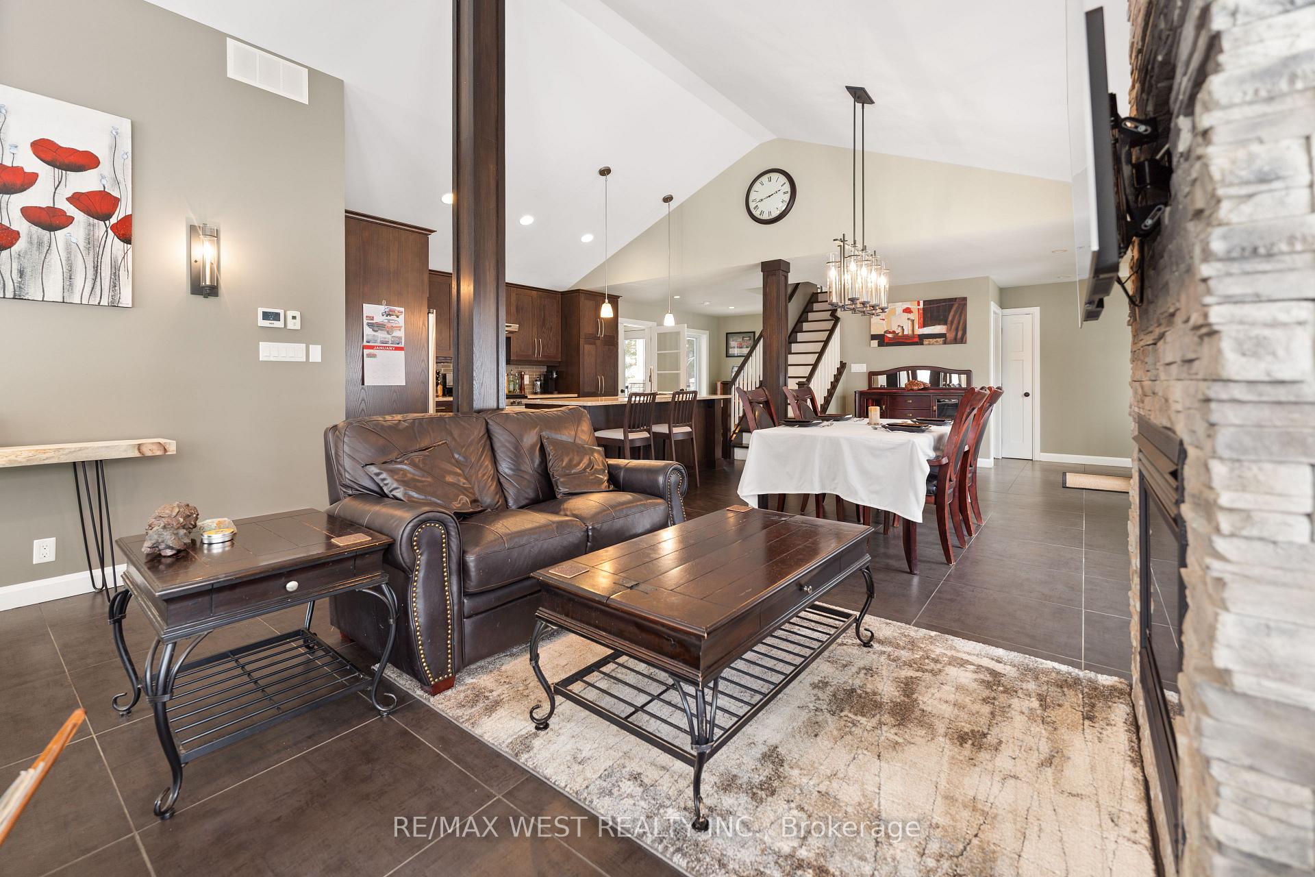 Photo 7 of 222 Golf Course Road, Callander — HOMEH