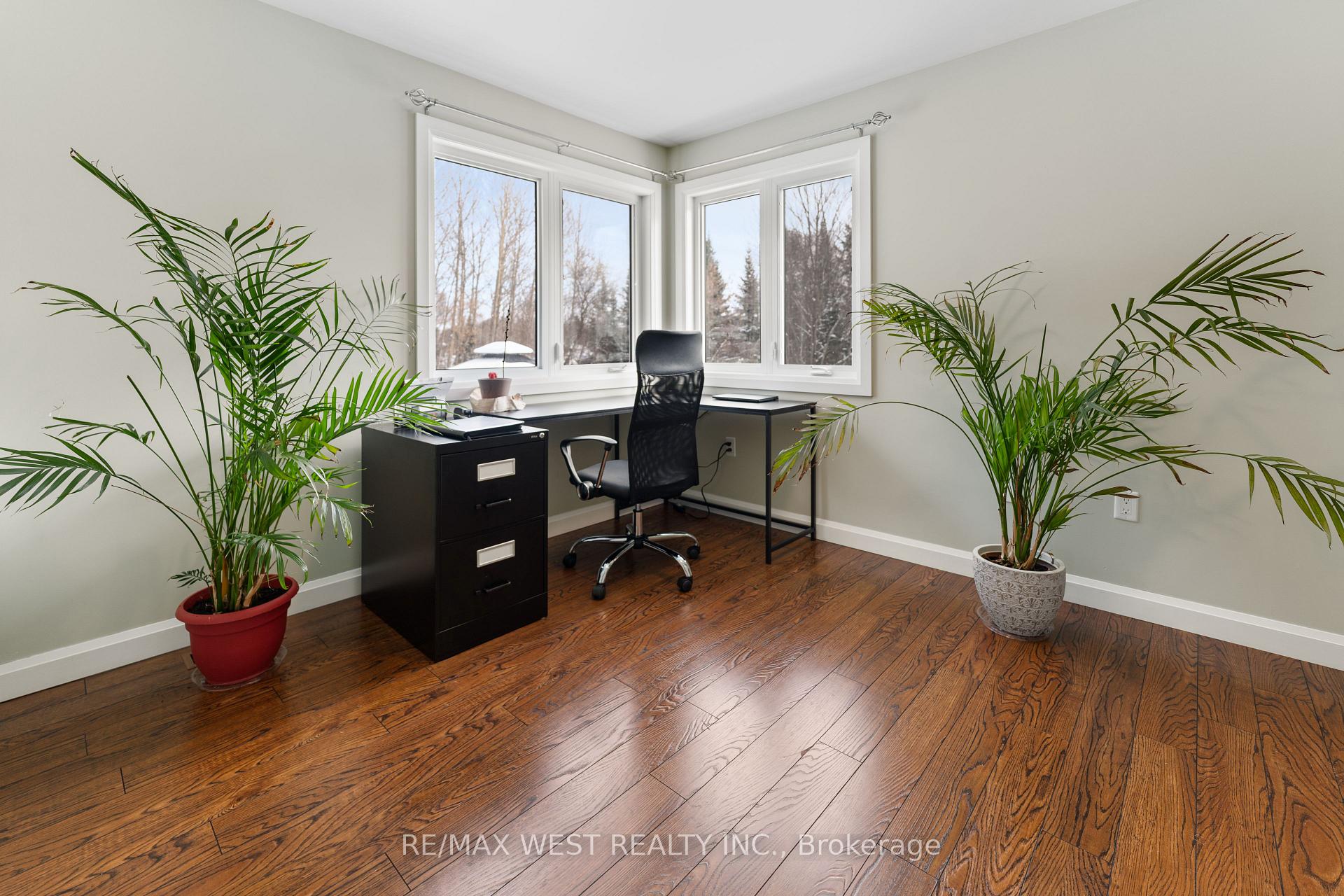 Photo 10 of 222 Golf Course Road, Callander — HOMEH