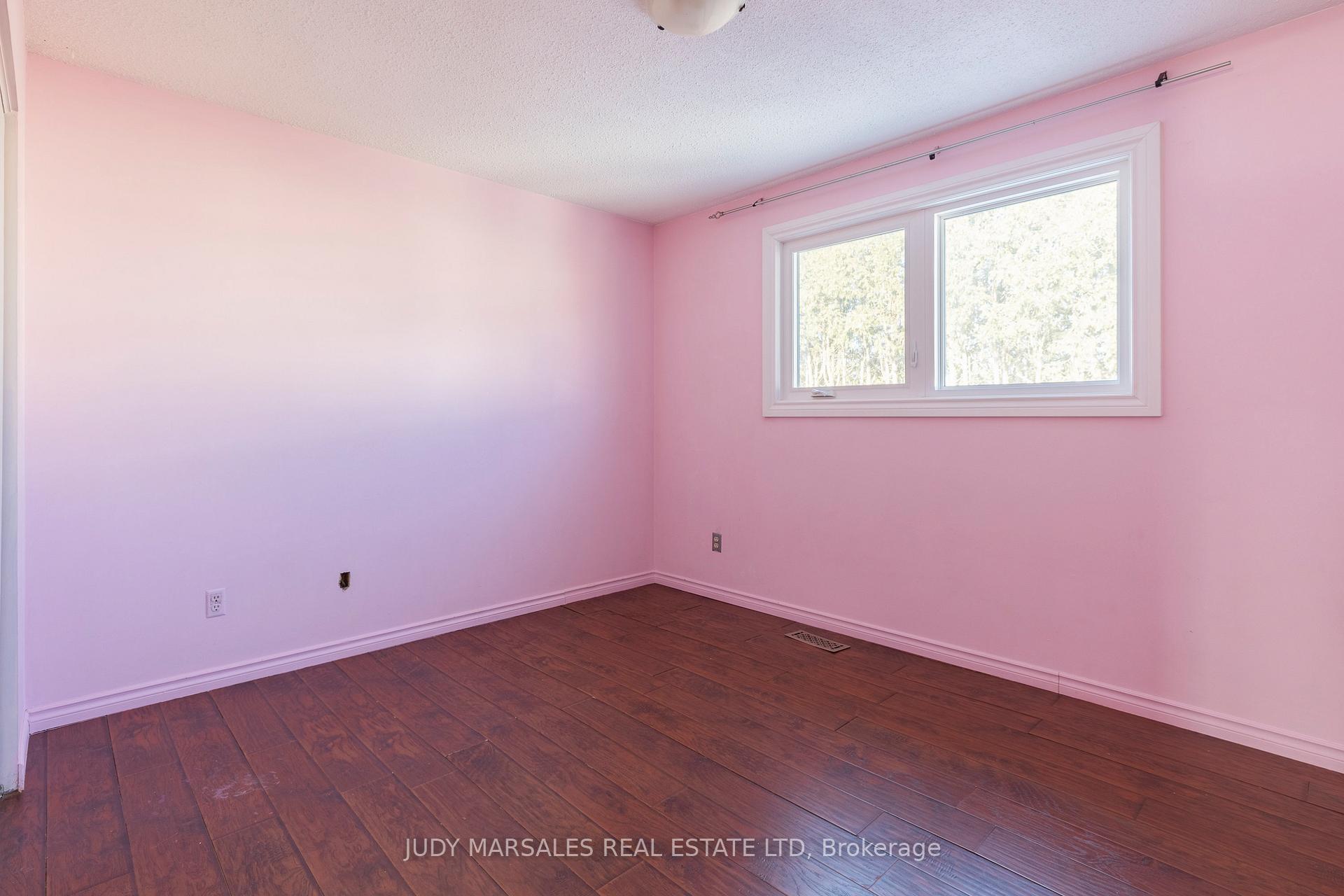 Photo 18 of 178 Greencedar Drive, Hamilton, Gurnett — HOMEH