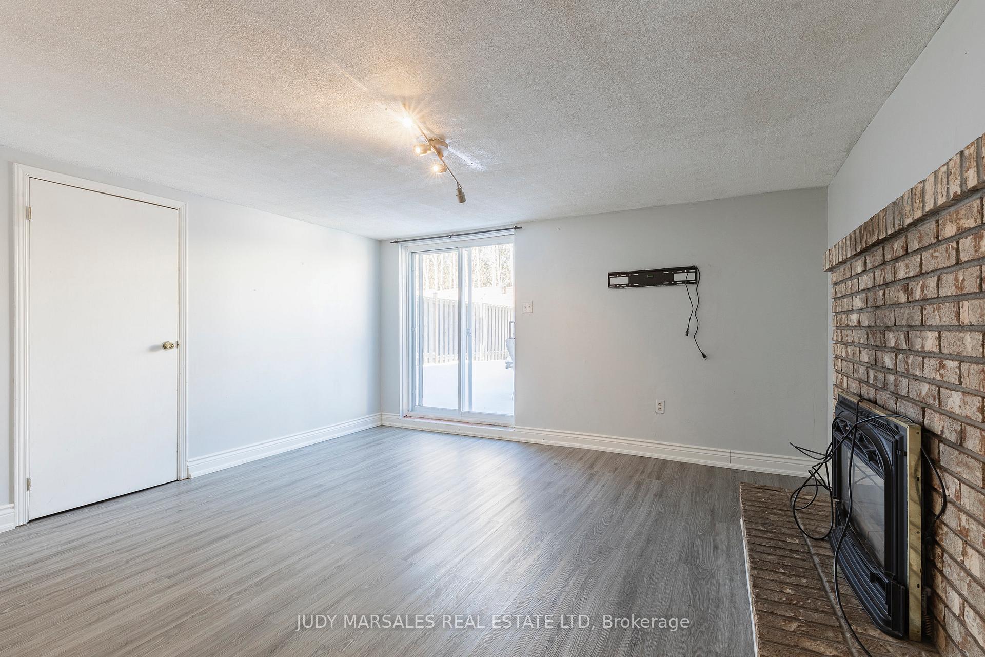 Photo 65 of 178 Greencedar Drive, Hamilton, Gurnett — HOMEH