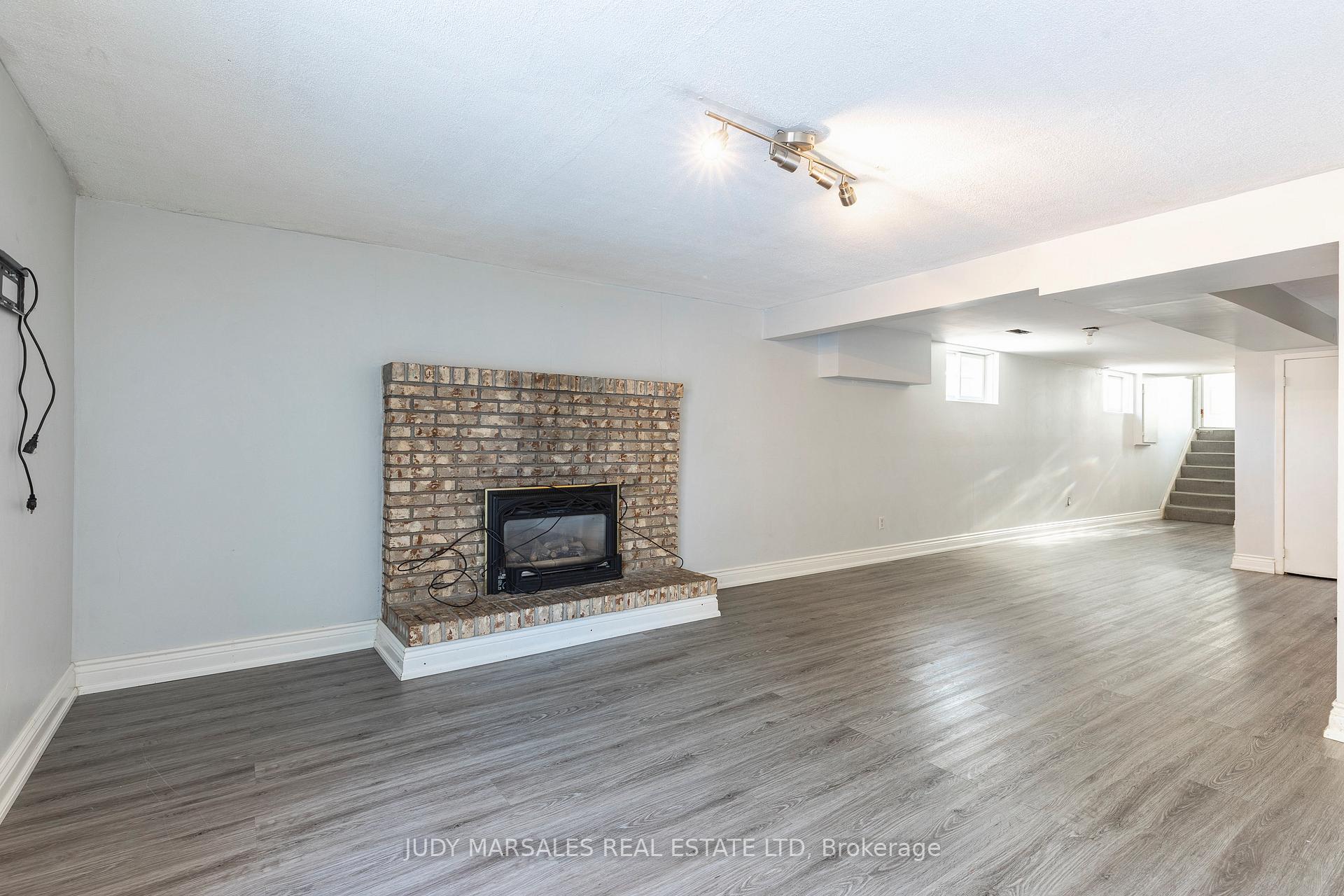 Photo 67 of 178 Greencedar Drive, Hamilton, Gurnett — HOMEH