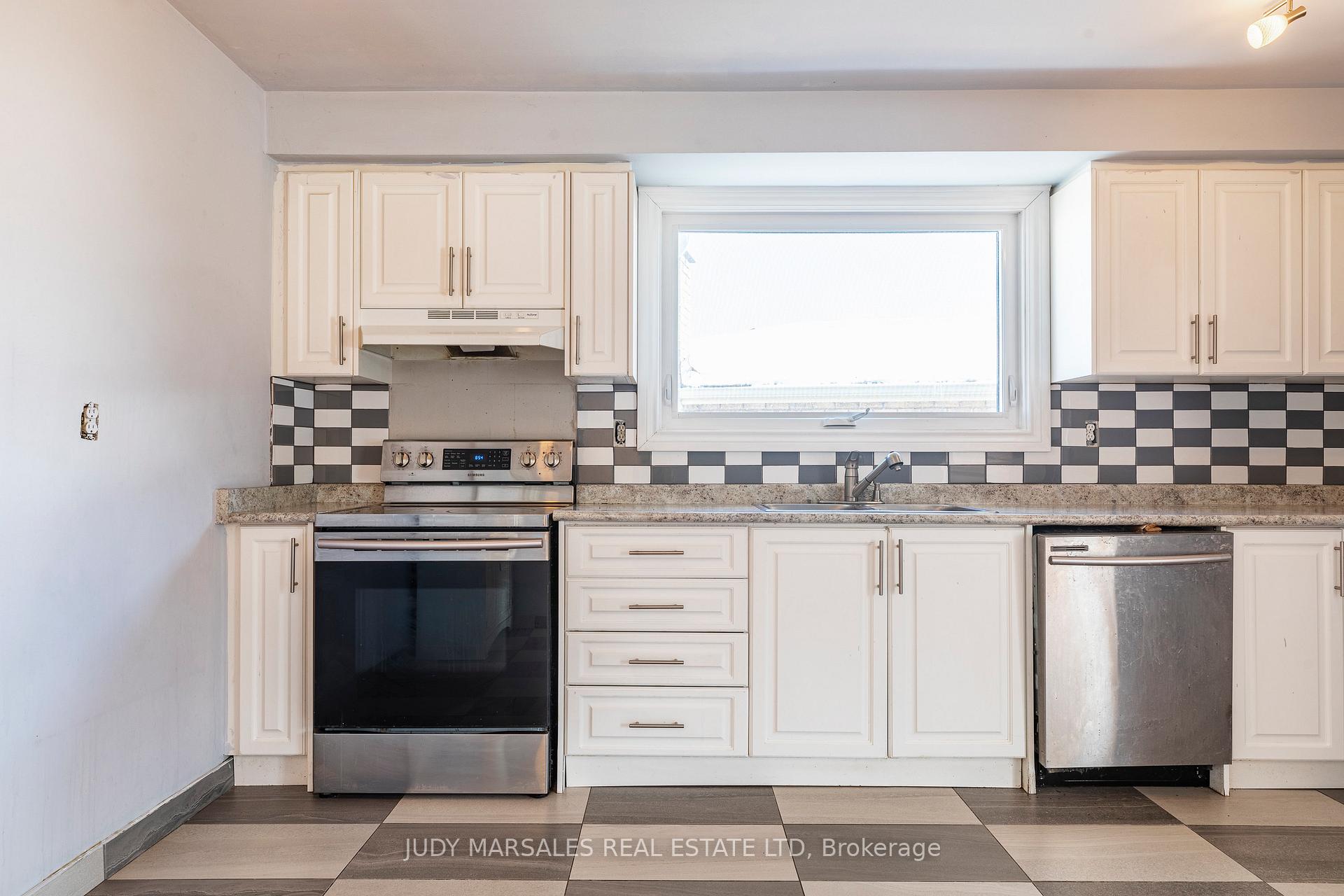 Photo 31 of 178 Greencedar Drive, Hamilton, Gurnett — HOMEH