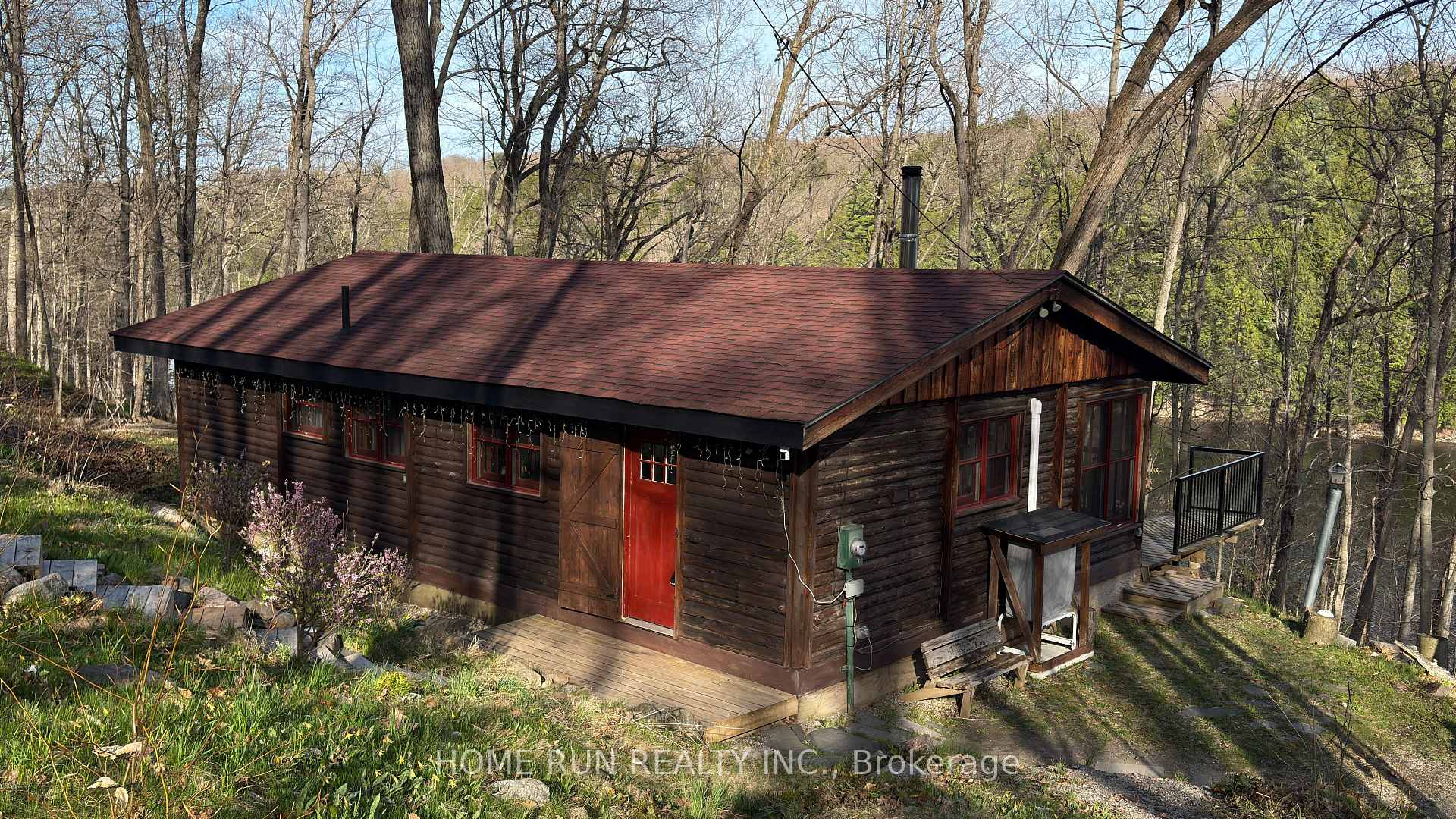 Front of 2335 Calabogie Road