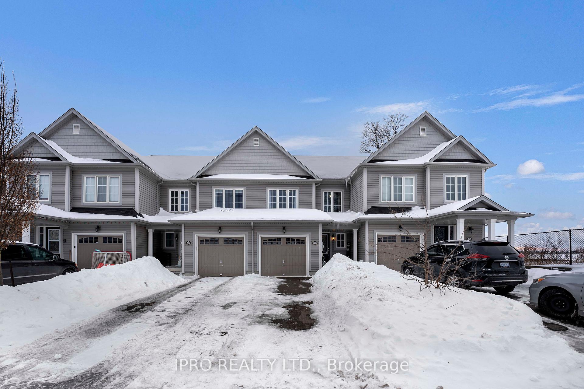 Photo 3 of 203 Gowland Drive, Hamilton, Binbrook — HOMEH