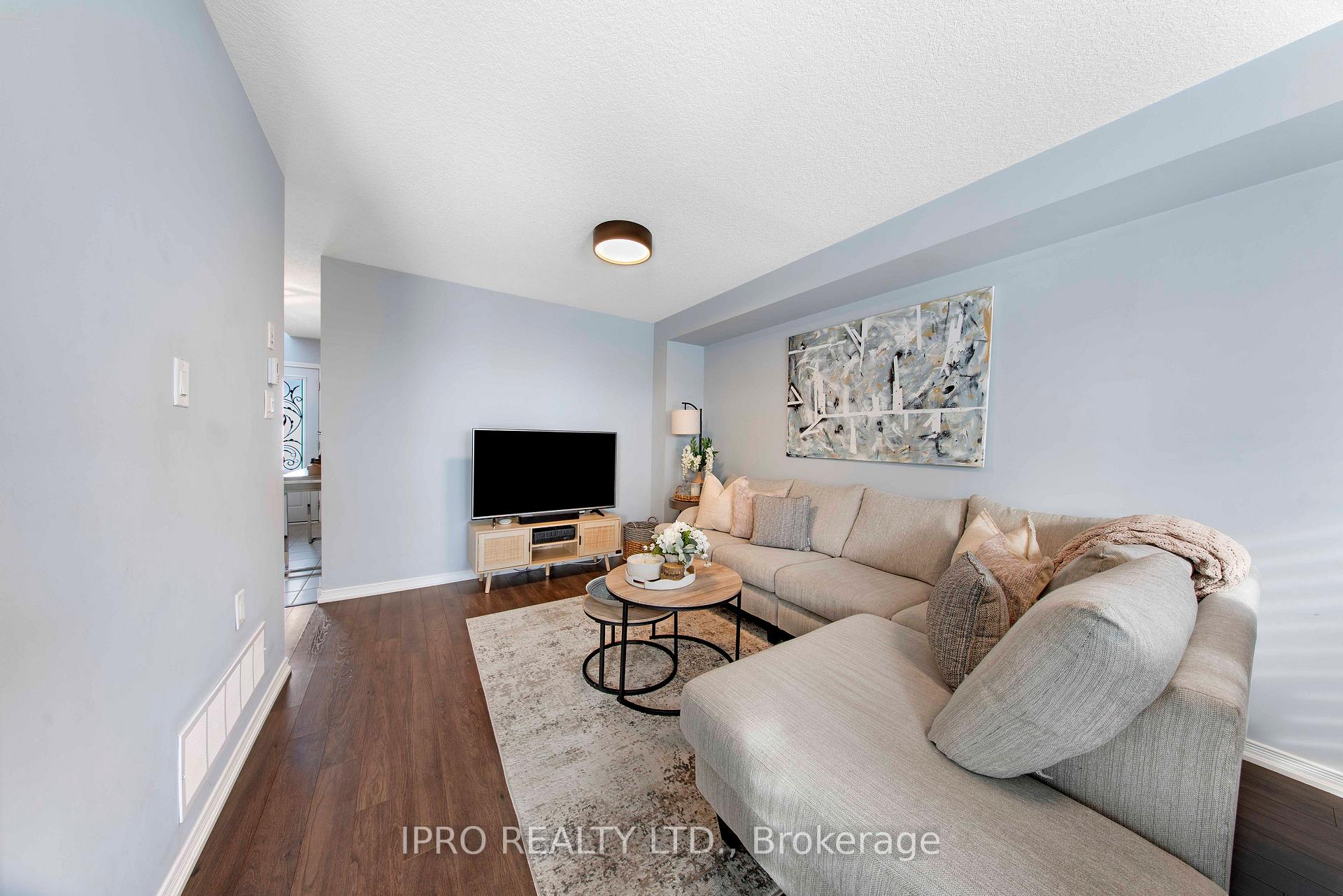 Photo 14 of 203 Gowland Drive, Hamilton, Binbrook — HOMEH