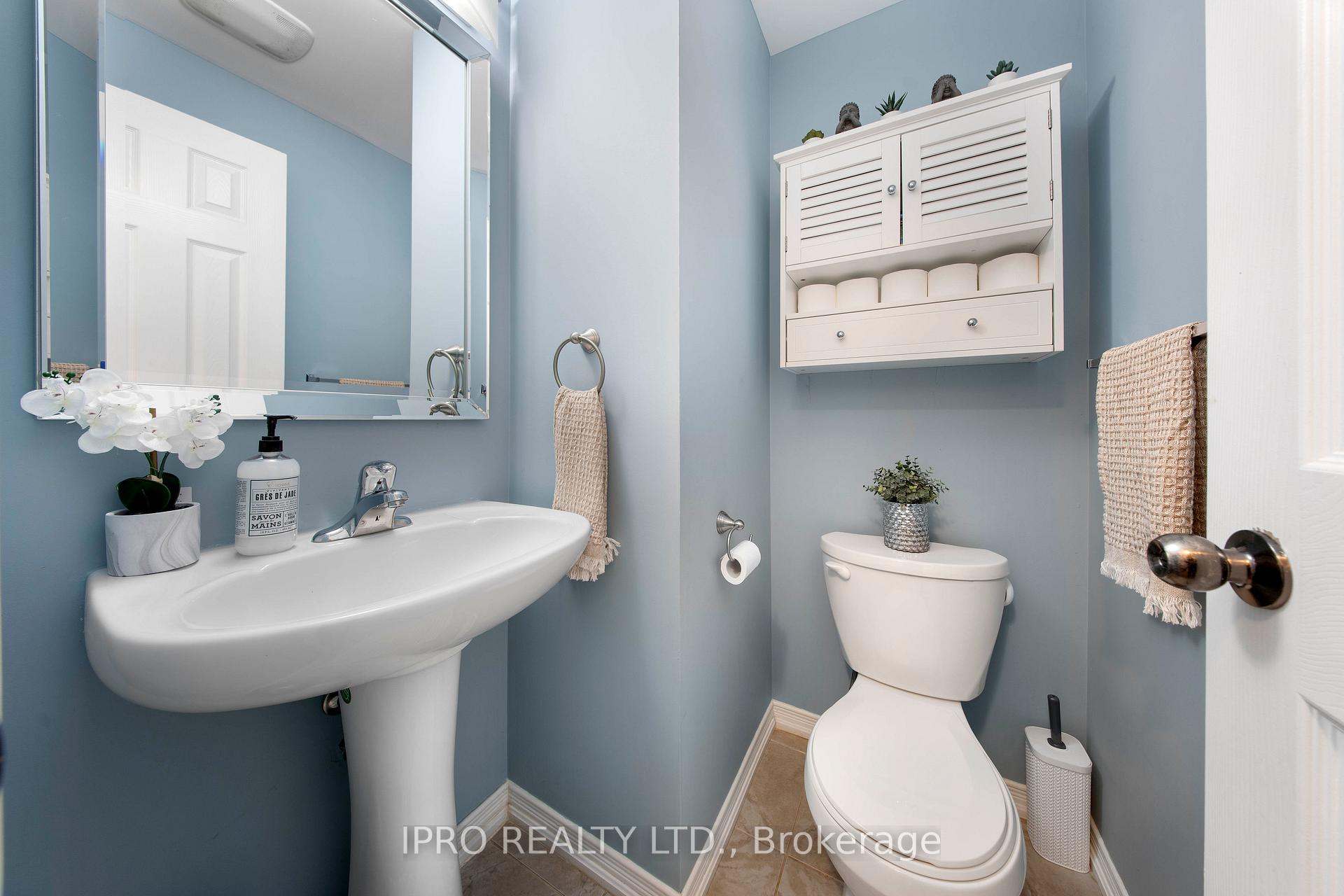 Photo 16 of 203 Gowland Drive, Hamilton, Binbrook — HOMEH