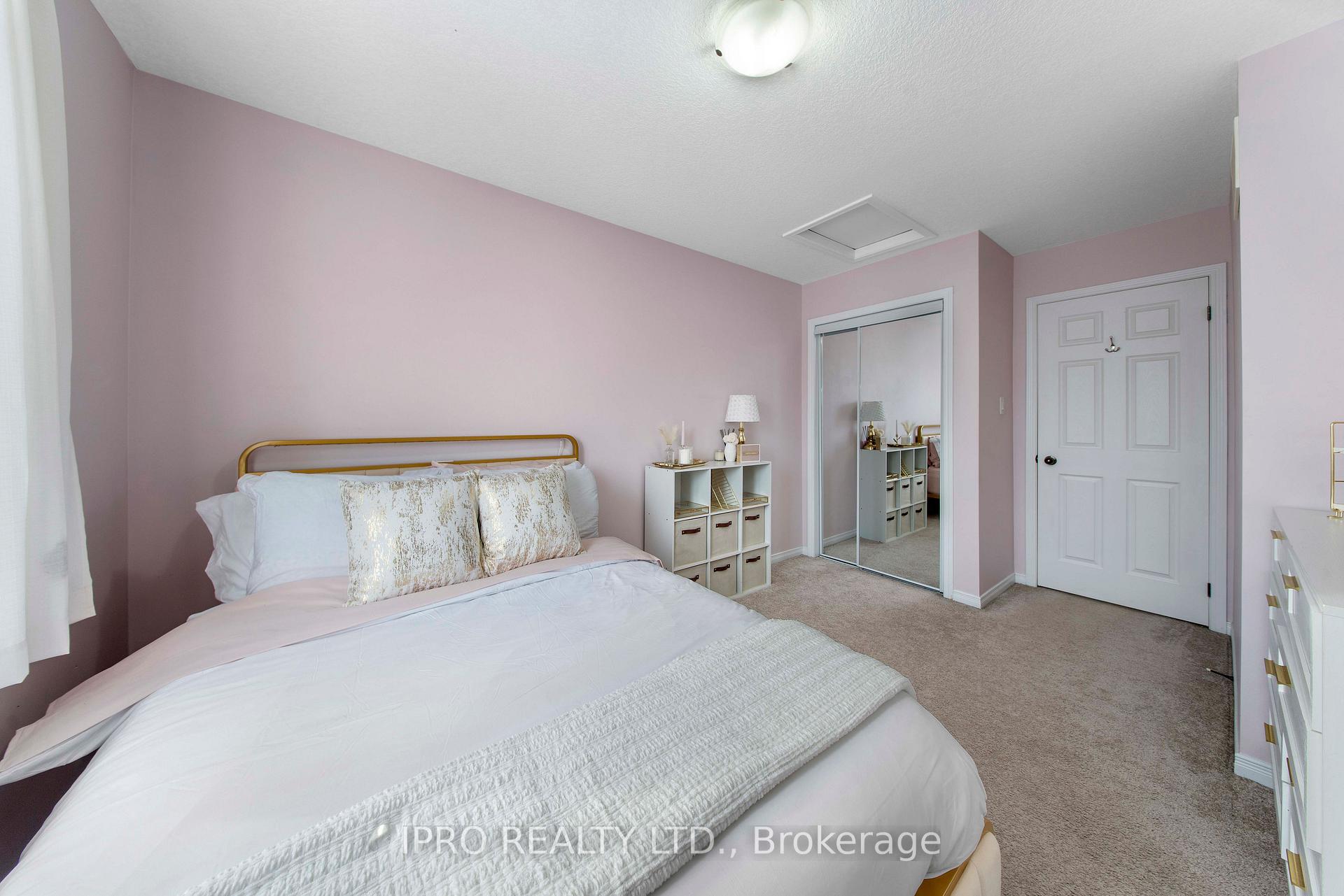 Photo 41 of 203 Gowland Drive, Hamilton, Binbrook — HOMEH