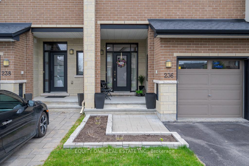 Photo 3 of 236 Southbridge Street, Ottawa, Riverside South/Gloucester Glen — HOMEH