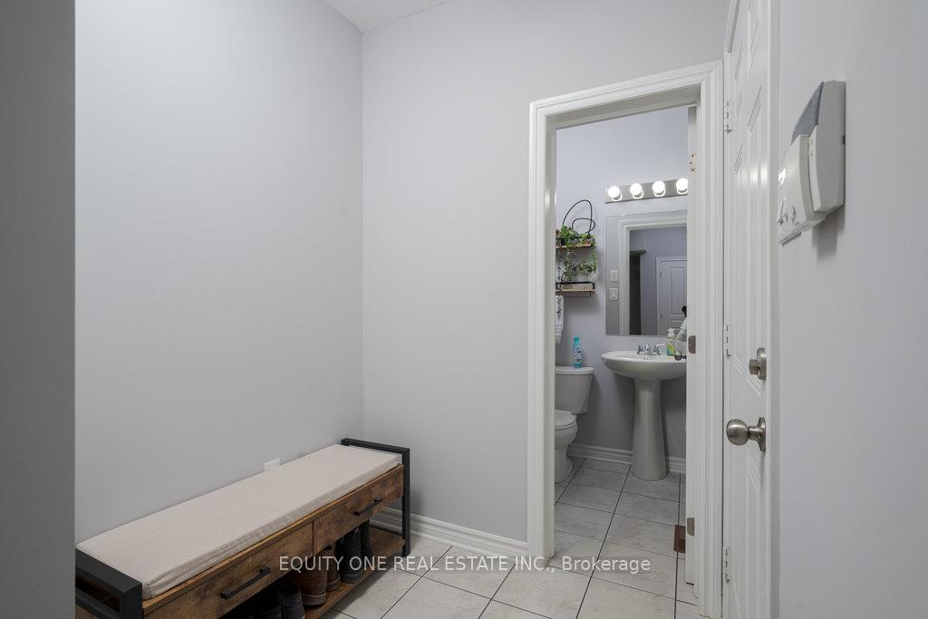Photo 5 of 236 Southbridge Street, Ottawa, Riverside South/Gloucester Glen — HOMEH