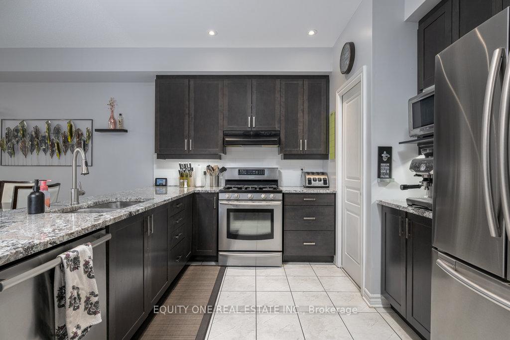 Photo 8 of 236 Southbridge Street, Ottawa, Riverside South/Gloucester Glen — HOMEH