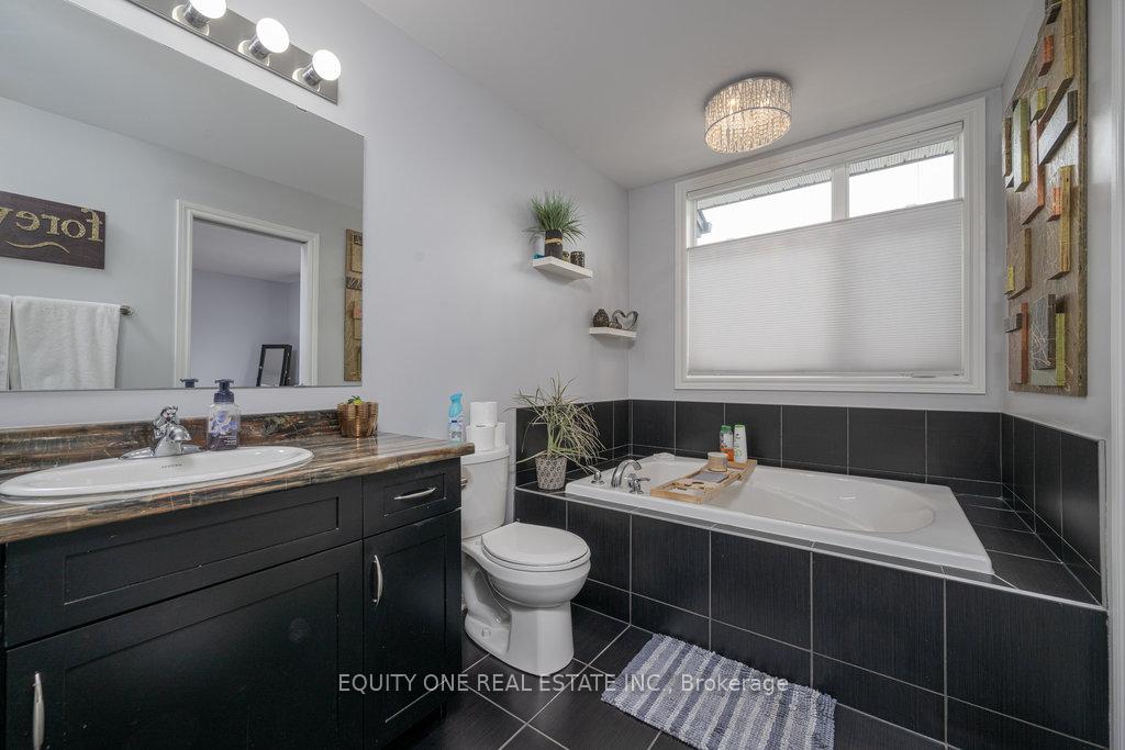 Photo 19 of 236 Southbridge Street, Ottawa, Riverside South/Gloucester Glen — HOMEH