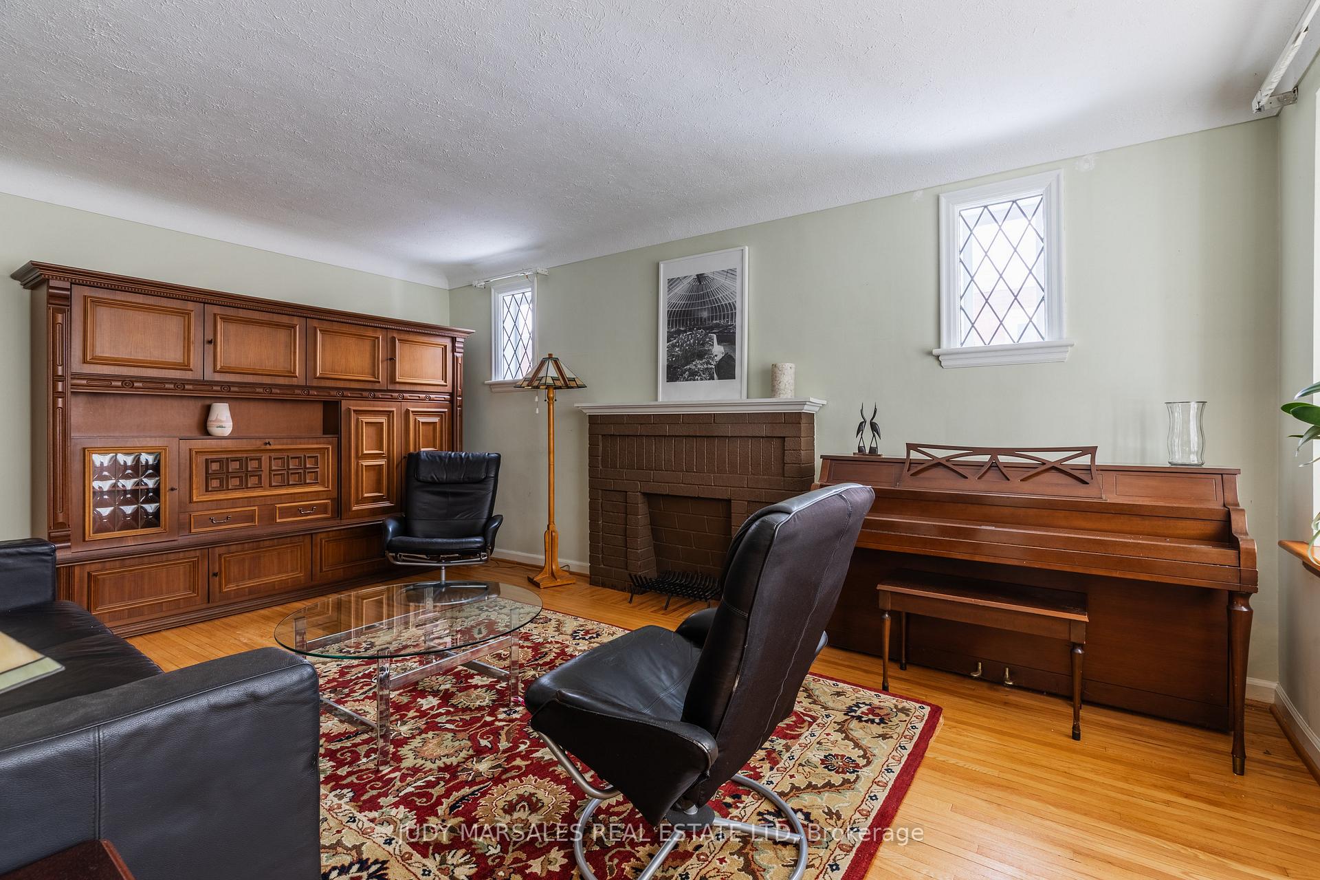 Photo 5 of 228 Bond Street N, Hamilton, Westdale — HOMEH