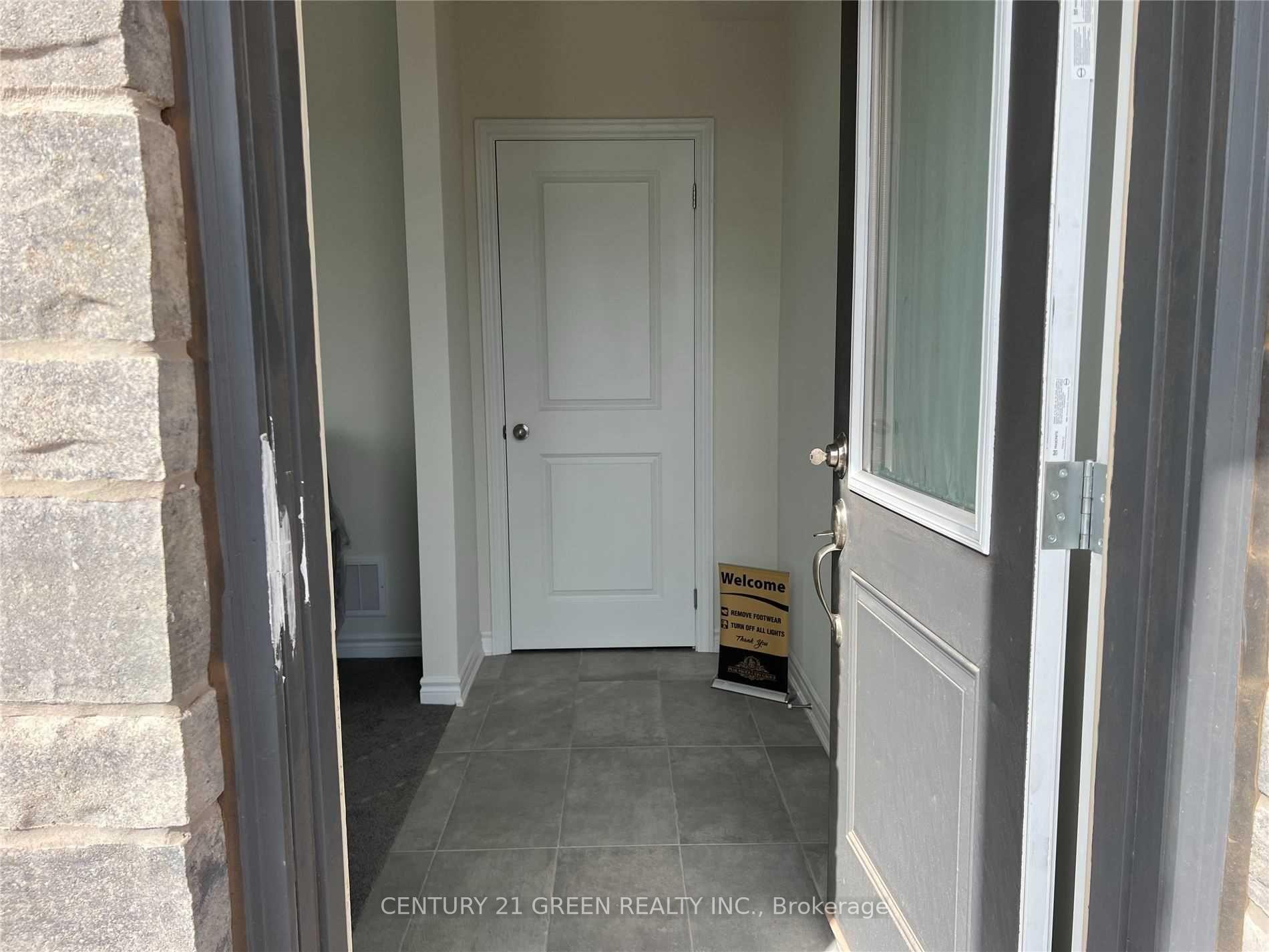 Photo 4 of Unit 62, 383 Dundas Street, Hamilton, Waterdown — HOMEH