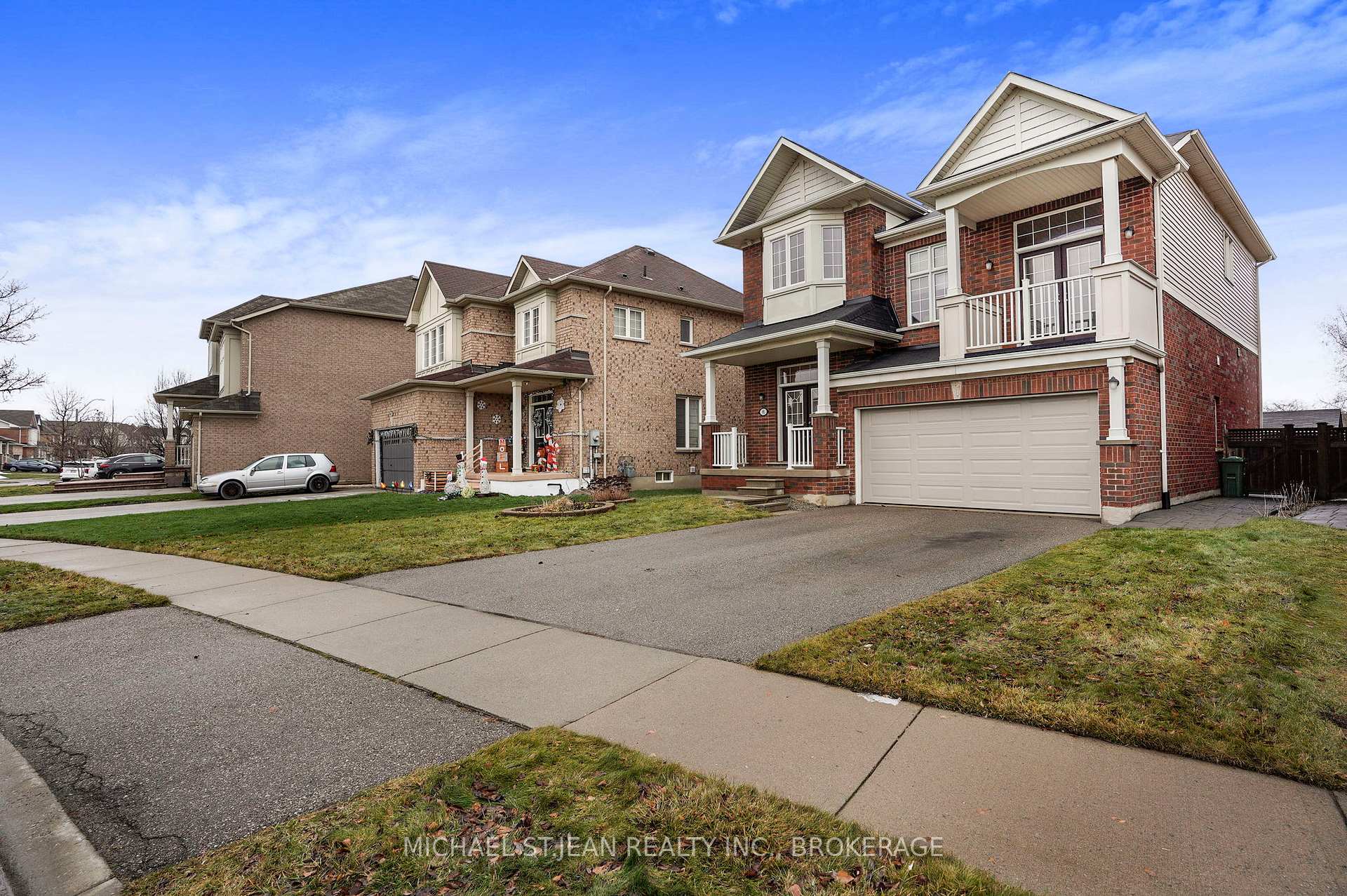 Photo 3 of 91 Merrilee Crescent, Hamilton, Crerar — HOMEH