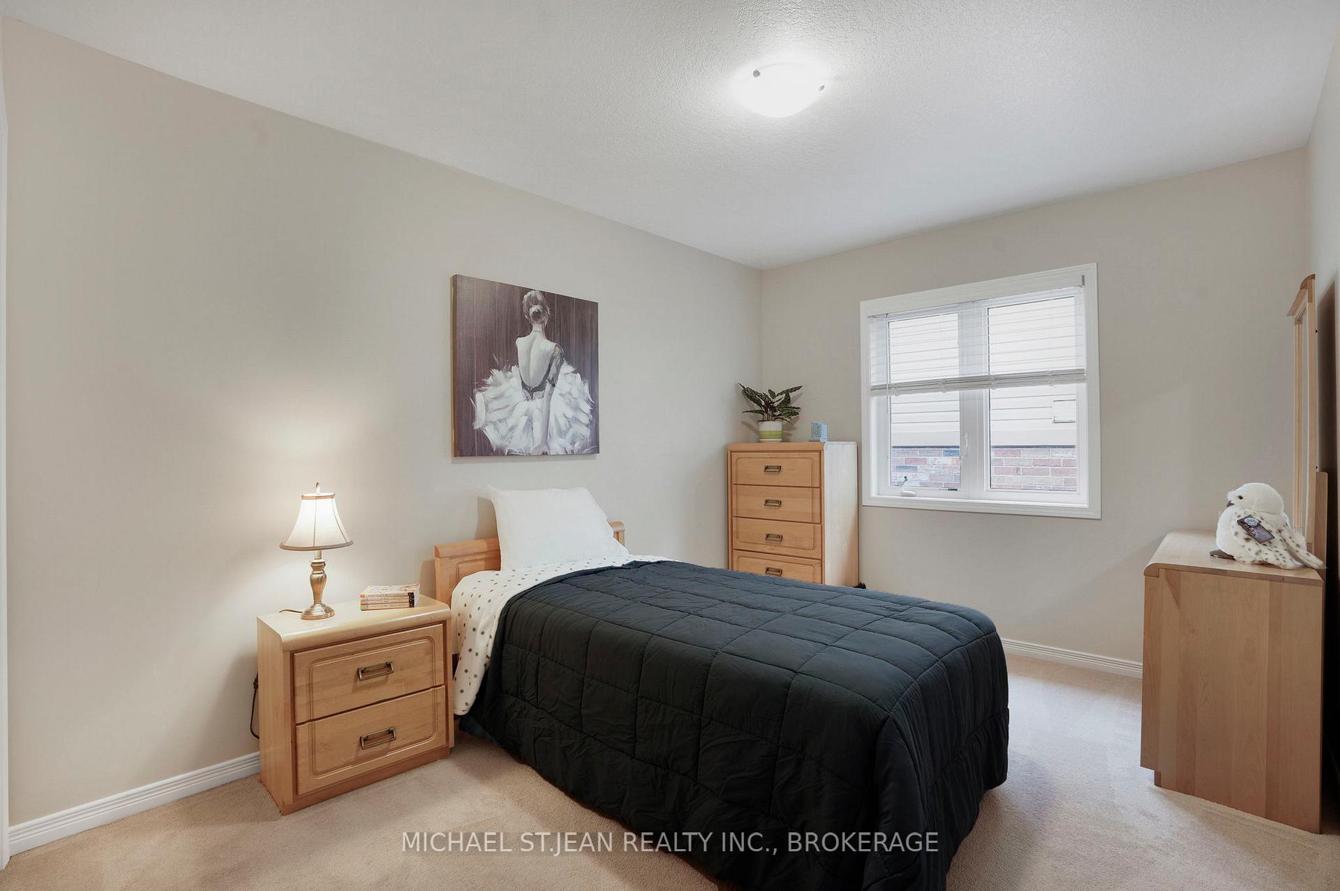 Photo 23 of 91 Merrilee Crescent, Hamilton, Crerar — HOMEH