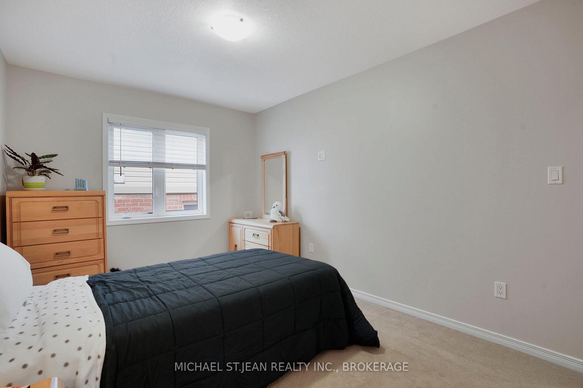 Photo 24 of 91 Merrilee Crescent, Hamilton, Crerar — HOMEH