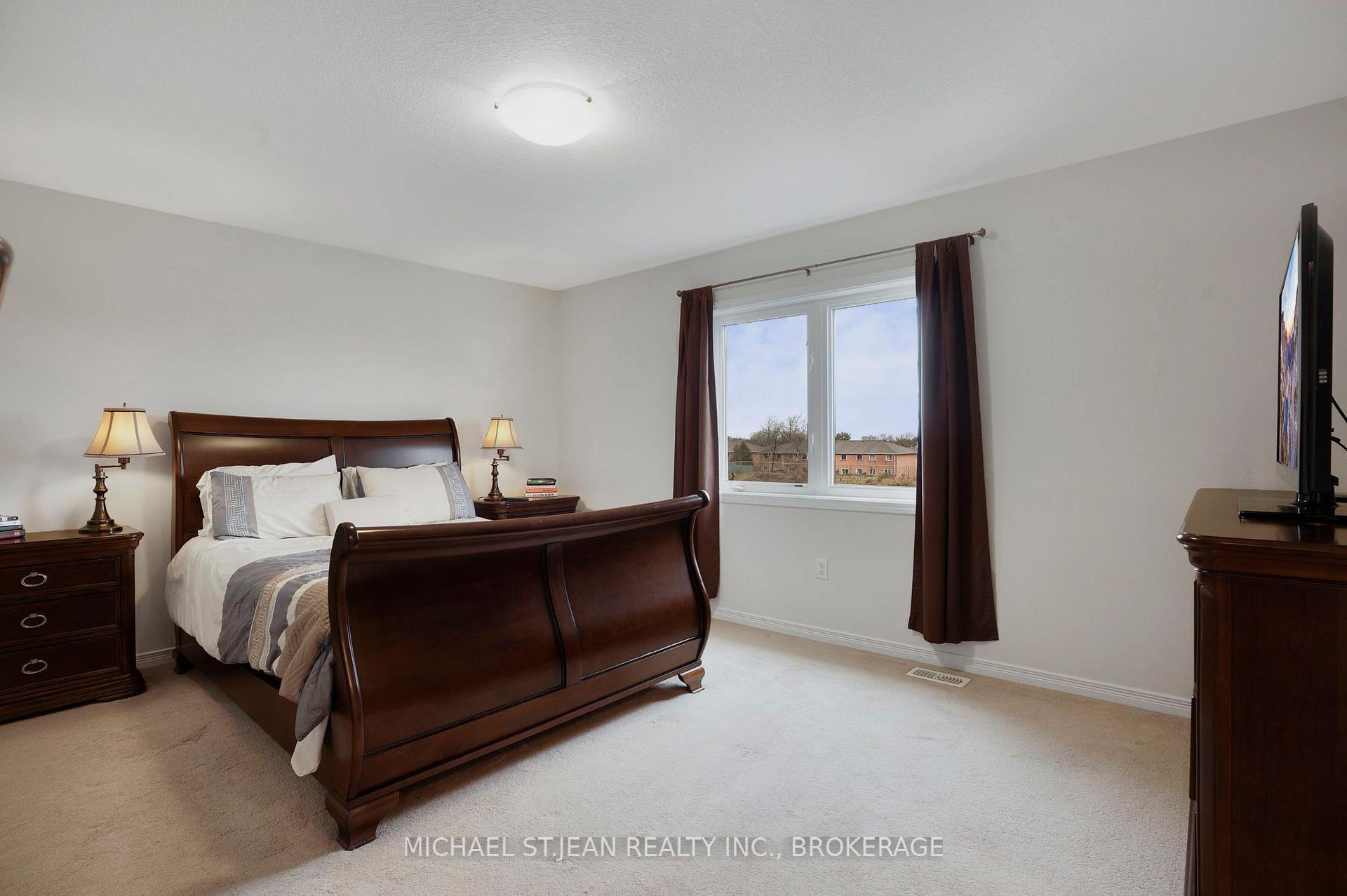 Photo 28 of 91 Merrilee Crescent, Hamilton, Crerar — HOMEH