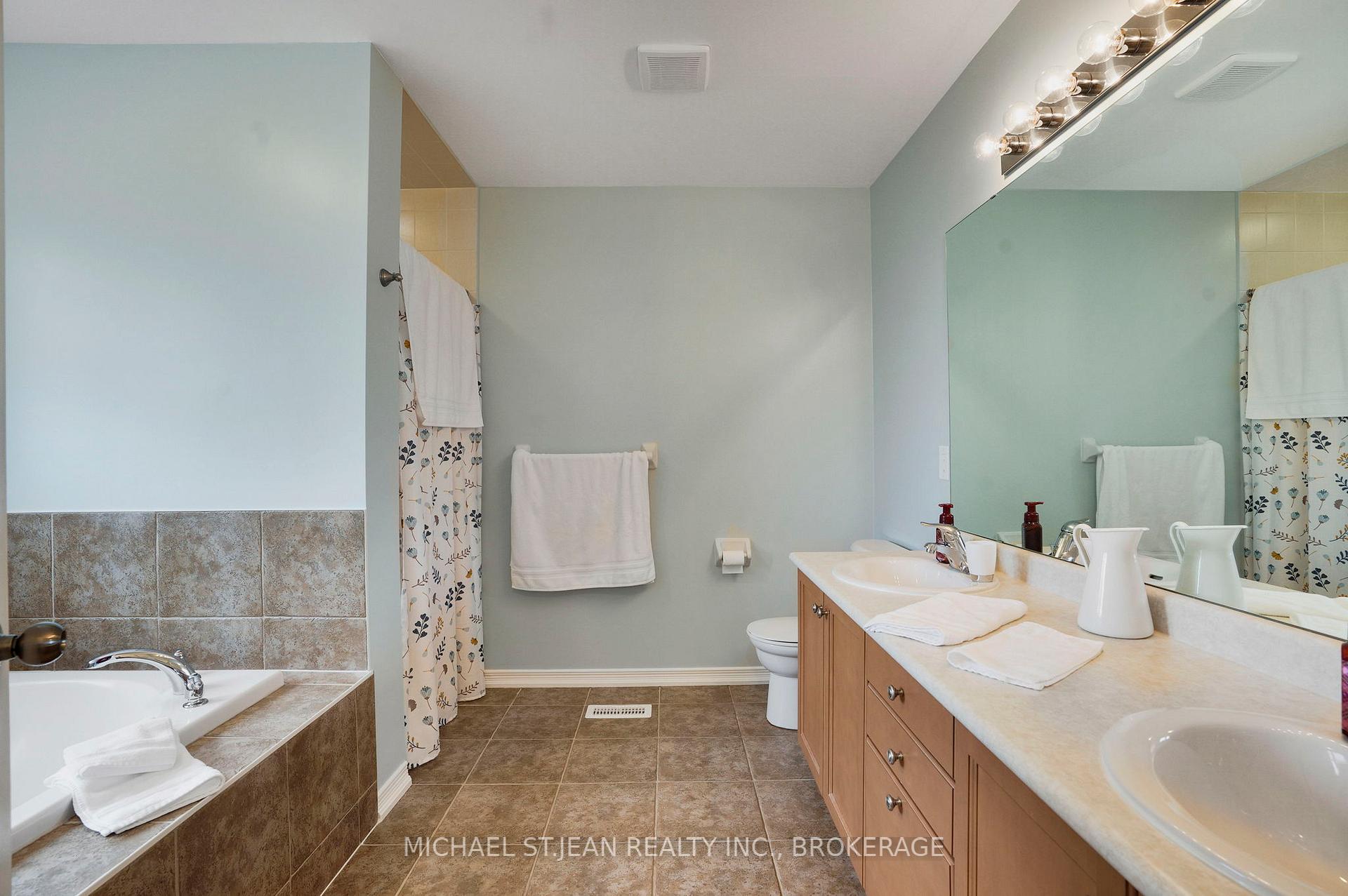 Photo 31 of 91 Merrilee Crescent, Hamilton, Crerar — HOMEH