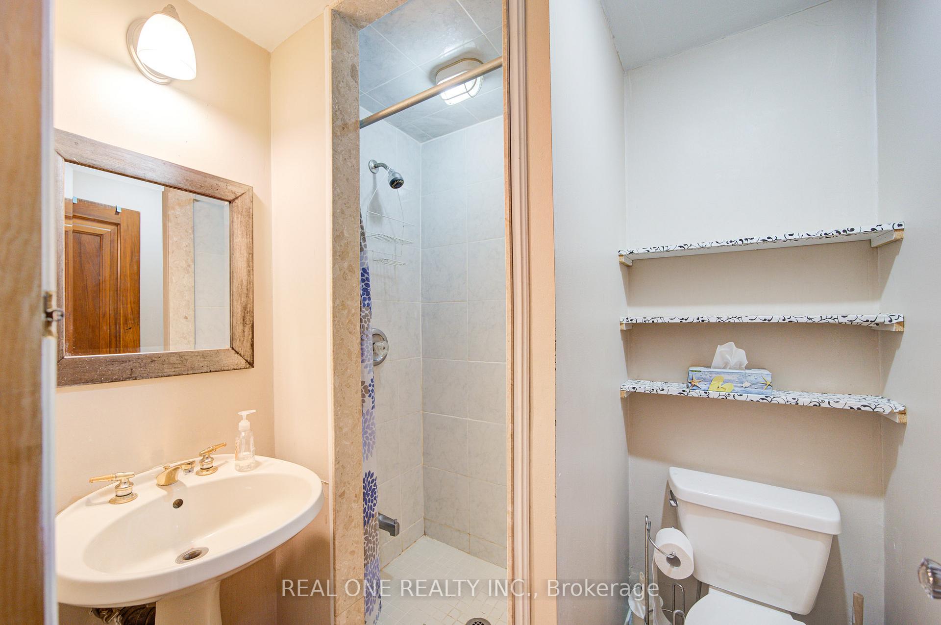 Photo 14 of 1212 King Street W, Hamilton, Westdale — HOMEH