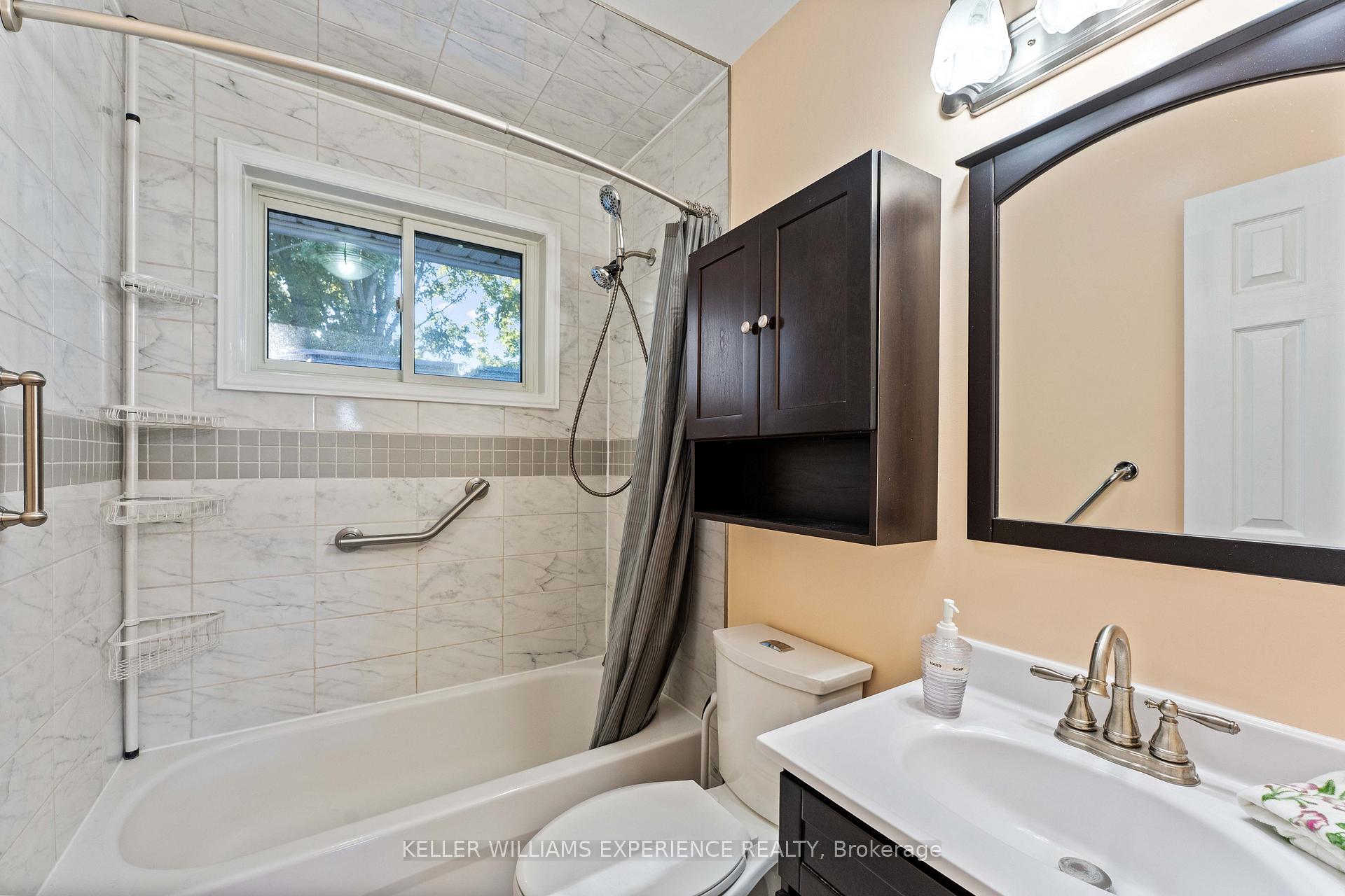 Photo 9 of 6 Sandsprings Crescent, Essa, Angus — HOMEH