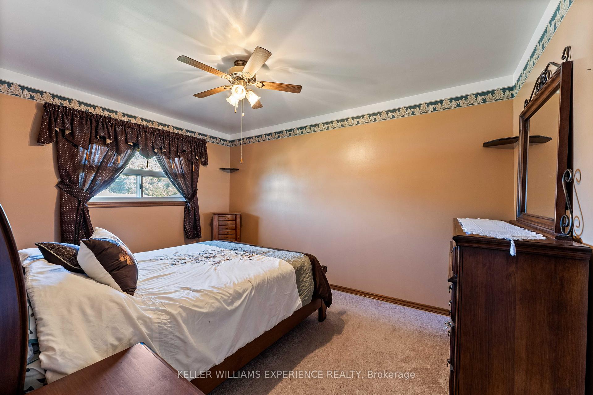 Photo 11 of 6 Sandsprings Crescent, Essa, Angus — HOMEH