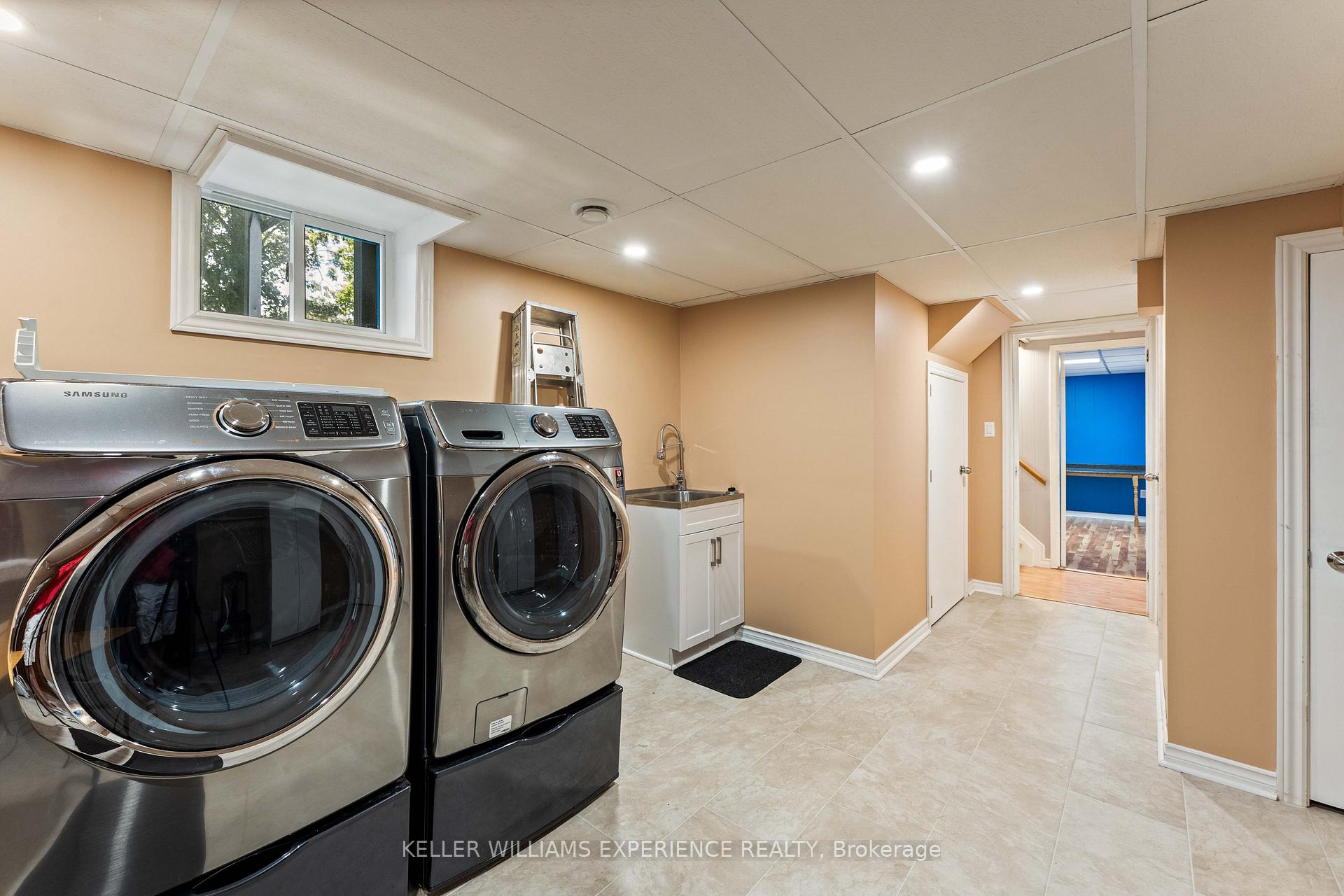 Photo 17 of 6 Sandsprings Crescent, Essa, Angus — HOMEH
