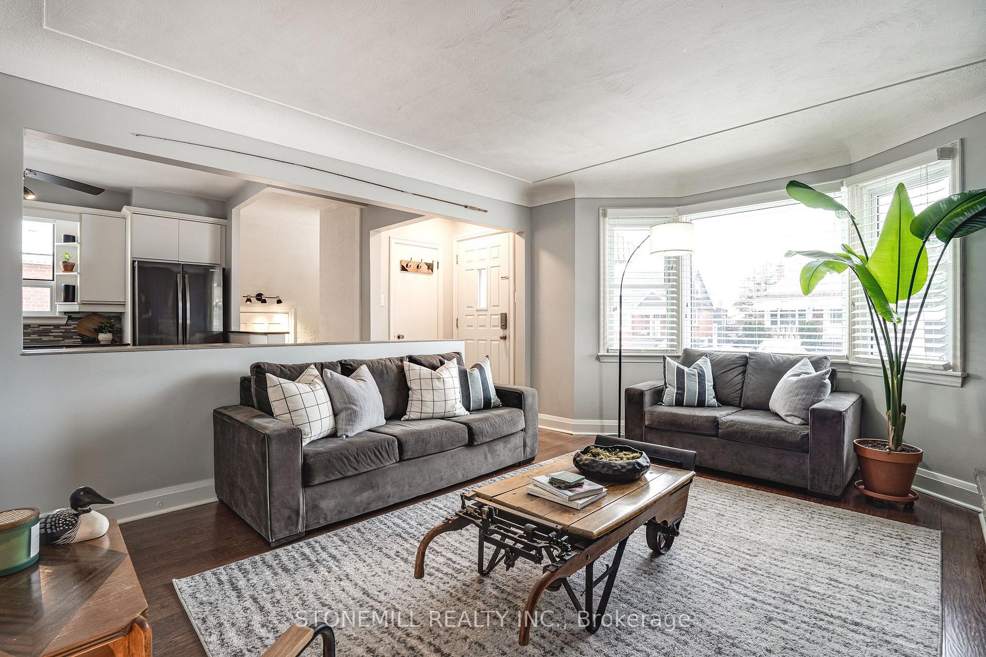 Photo 6 of 103 Adair Avenue S, Hamilton, Glenview — HOMEH