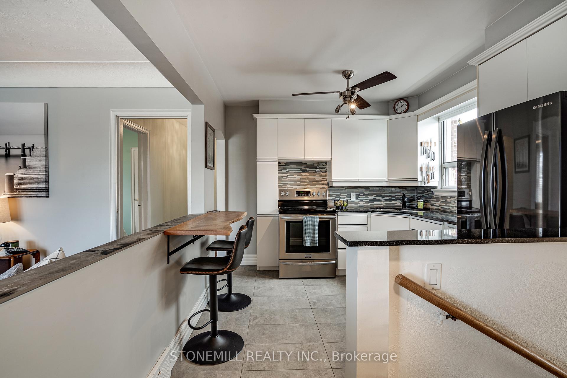 Photo 13 of 103 Adair Avenue S, Hamilton, Glenview — HOMEH