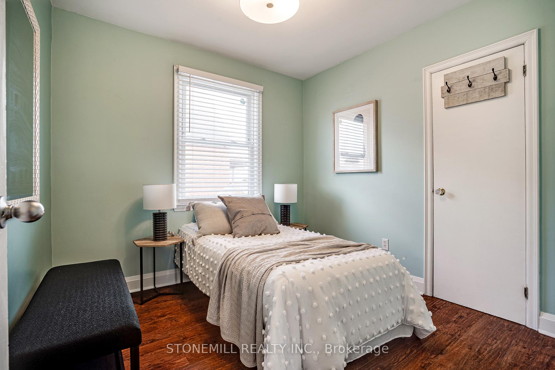 Photo 18 of 103 Adair Avenue S, Hamilton, Glenview — HOMEH