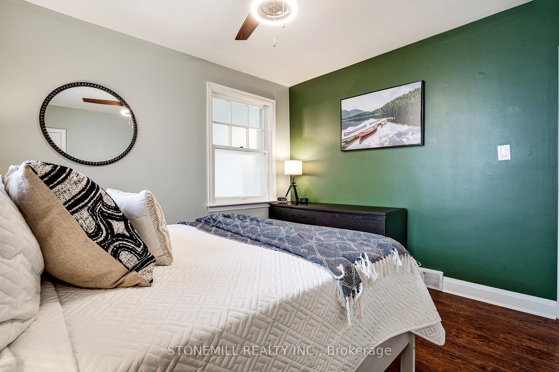 Photo 20 of 103 Adair Avenue S, Hamilton, Glenview — HOMEH