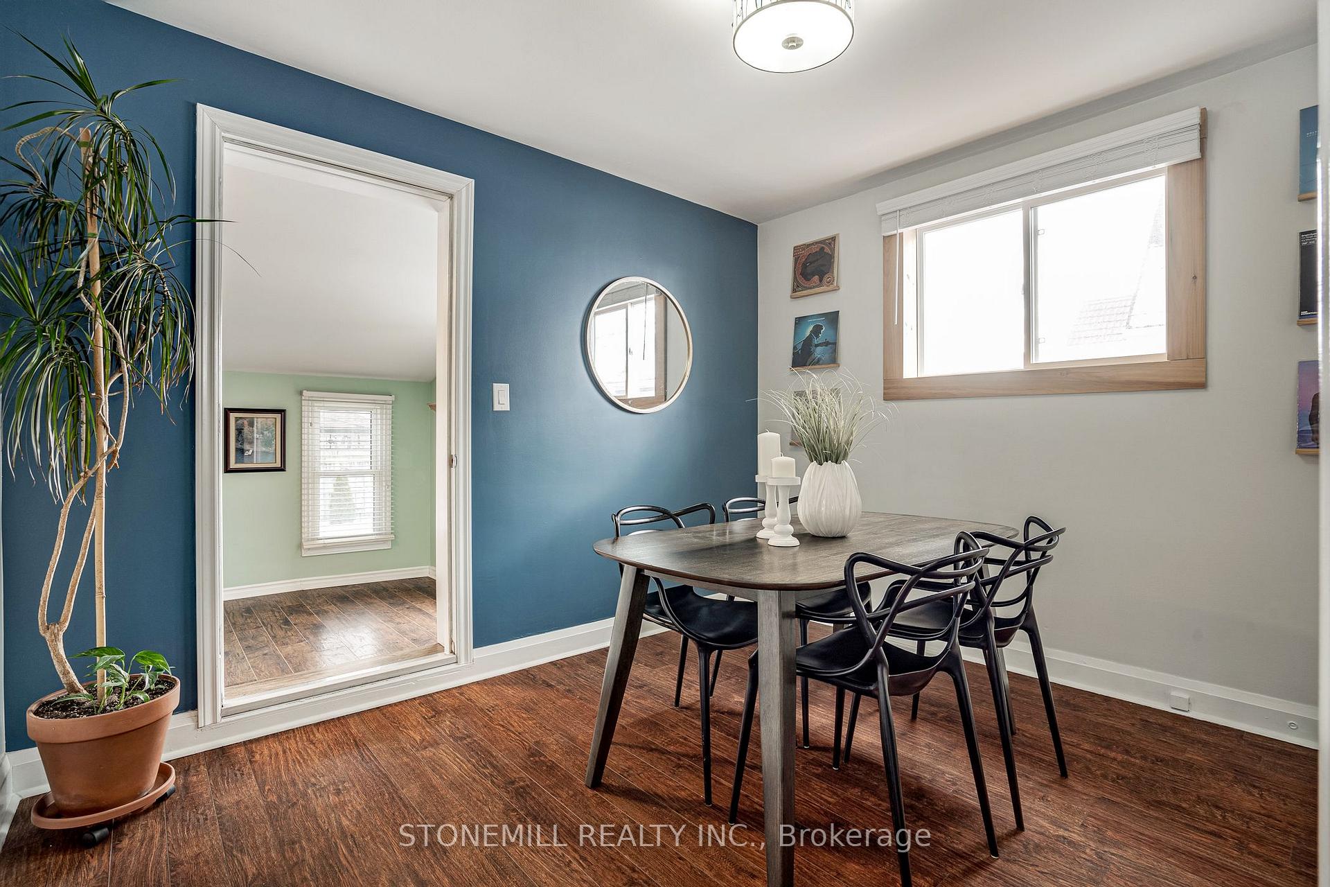 Photo 21 of 103 Adair Avenue S, Hamilton, Glenview — HOMEH