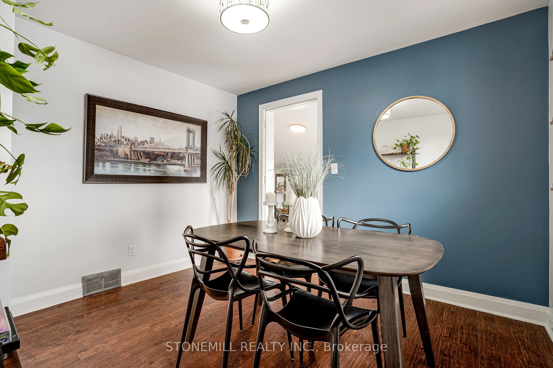Photo 23 of 103 Adair Avenue S, Hamilton, Glenview — HOMEH