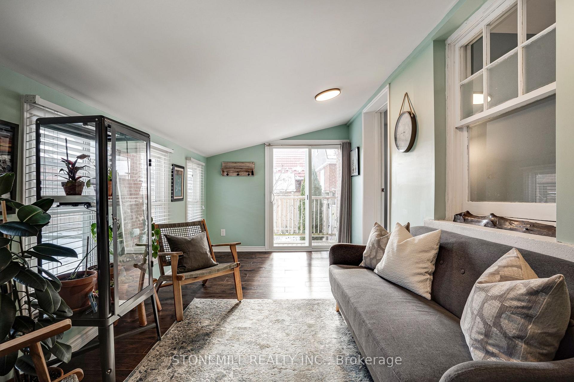 Photo 26 of 103 Adair Avenue S, Hamilton, Glenview — HOMEH