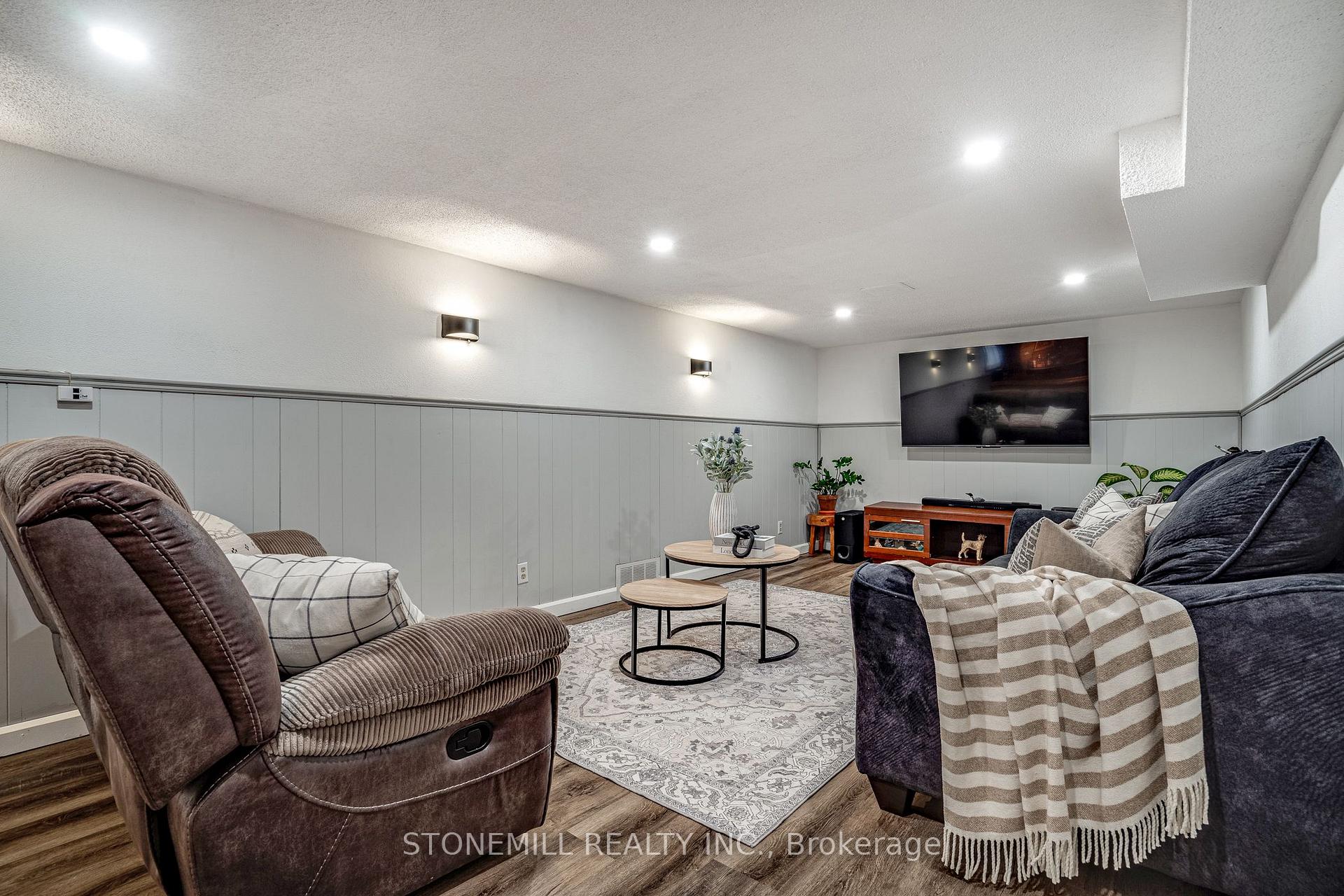 Photo 31 of 103 Adair Avenue S, Hamilton, Glenview — HOMEH